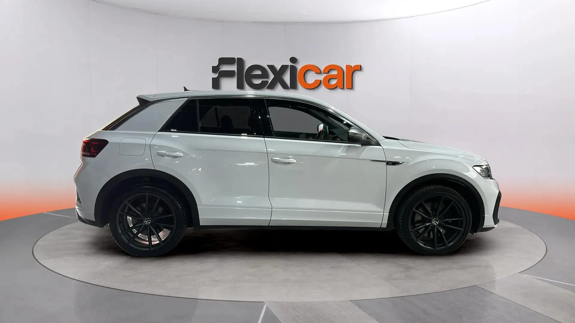 Volkswagen T-Roc R 2.0 TSI 4Motion DSG - foto 8