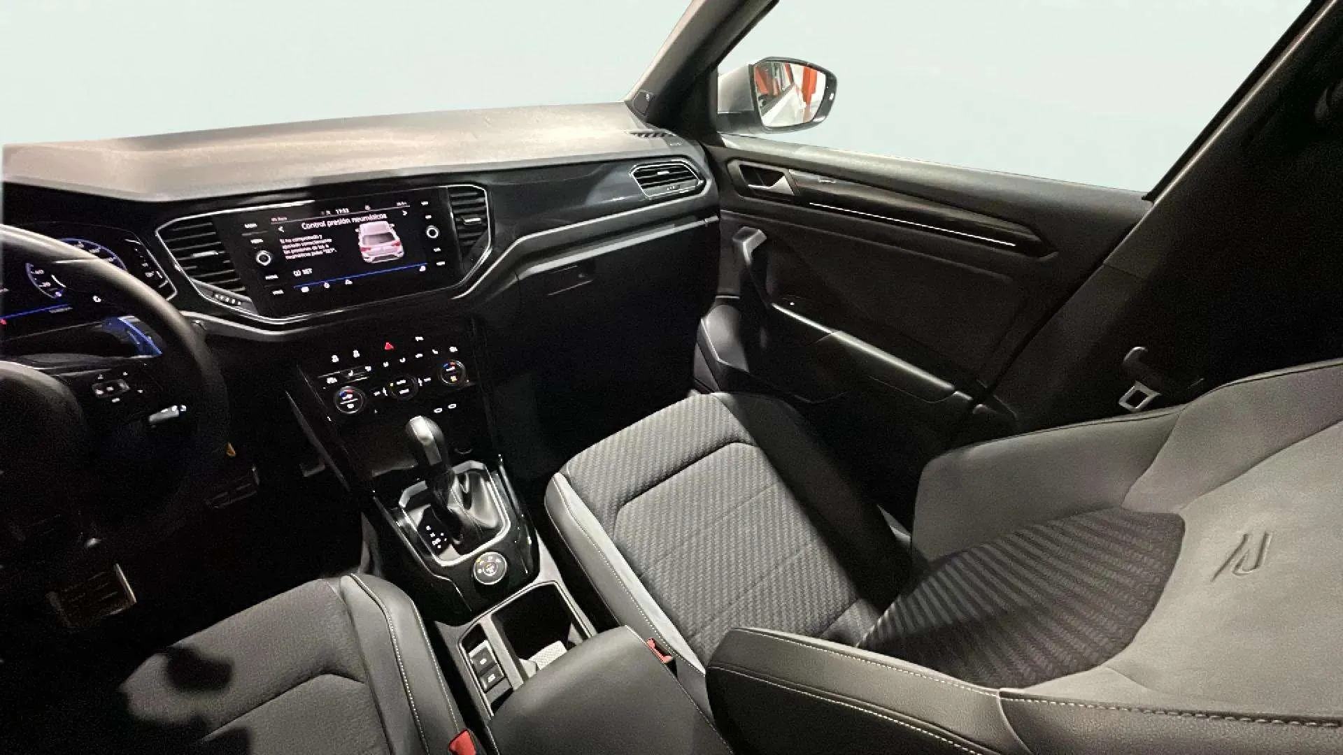 Volkswagen T-Roc R 2.0 TSI 4Motion DSG - foto 19