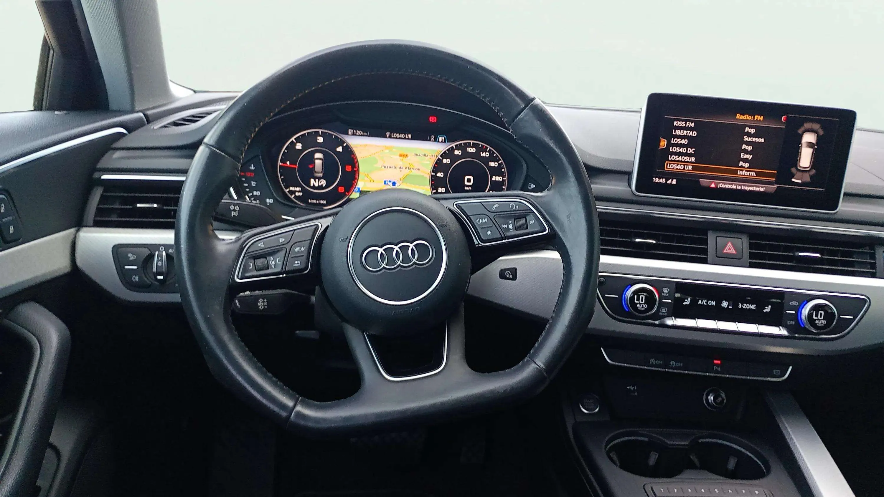 Audi A4 Avant Black line 35 TDI S tronic - foto 9