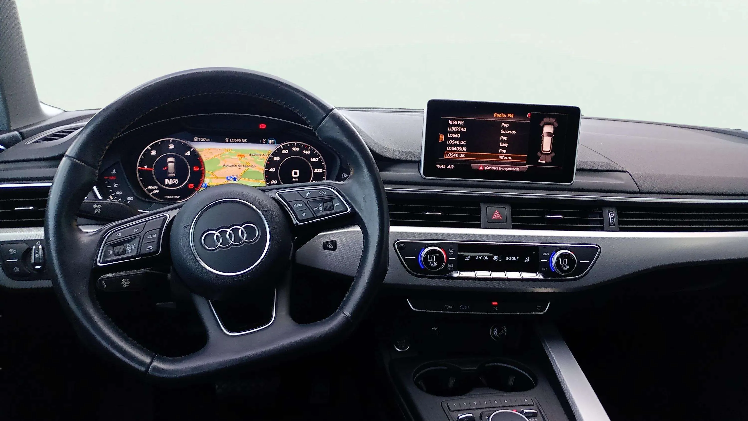 Audi A4 Avant Black line 35 TDI S tronic - foto 8