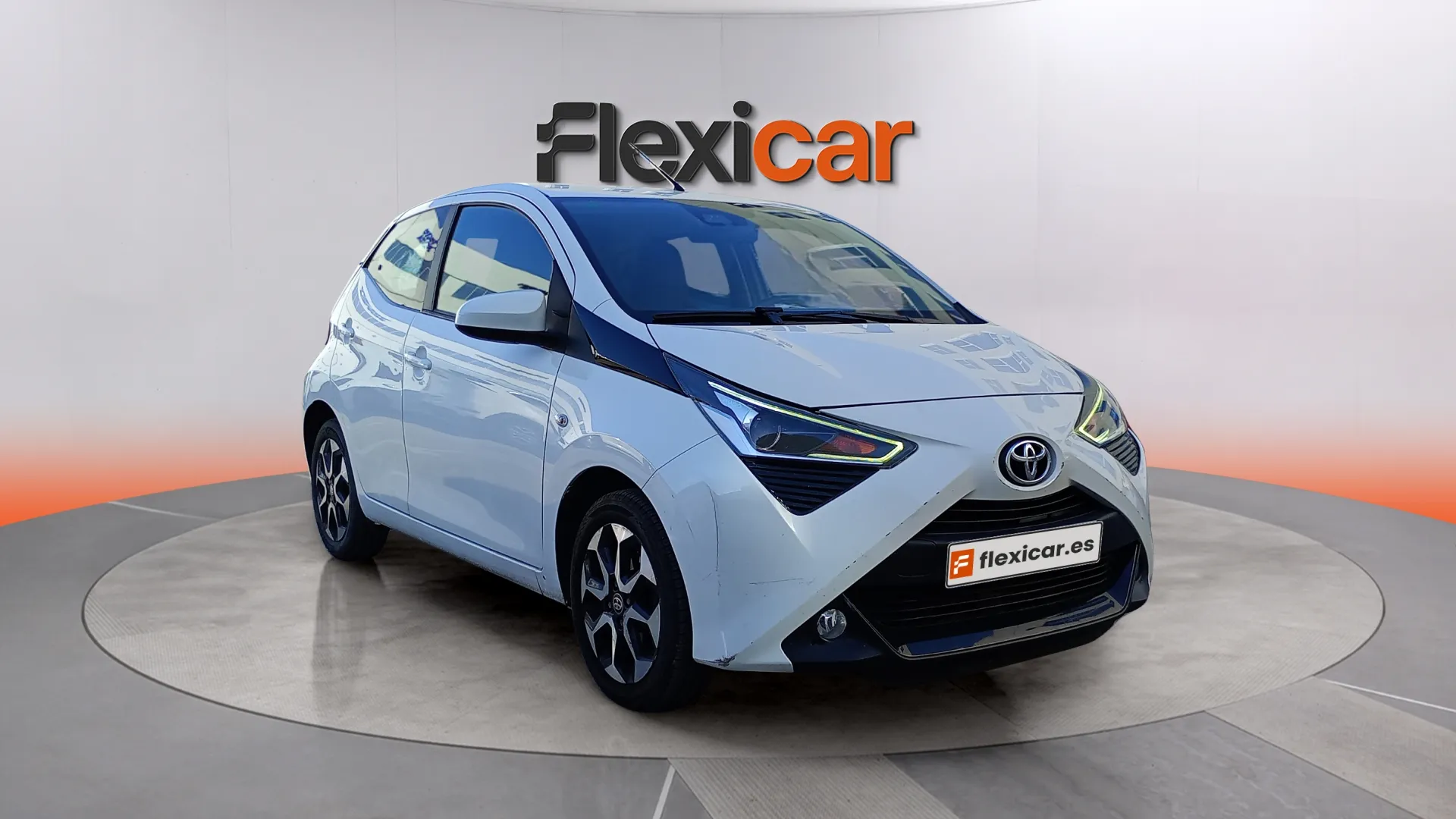 Toyota Aygo 1.0 70 x-cite - foto 7