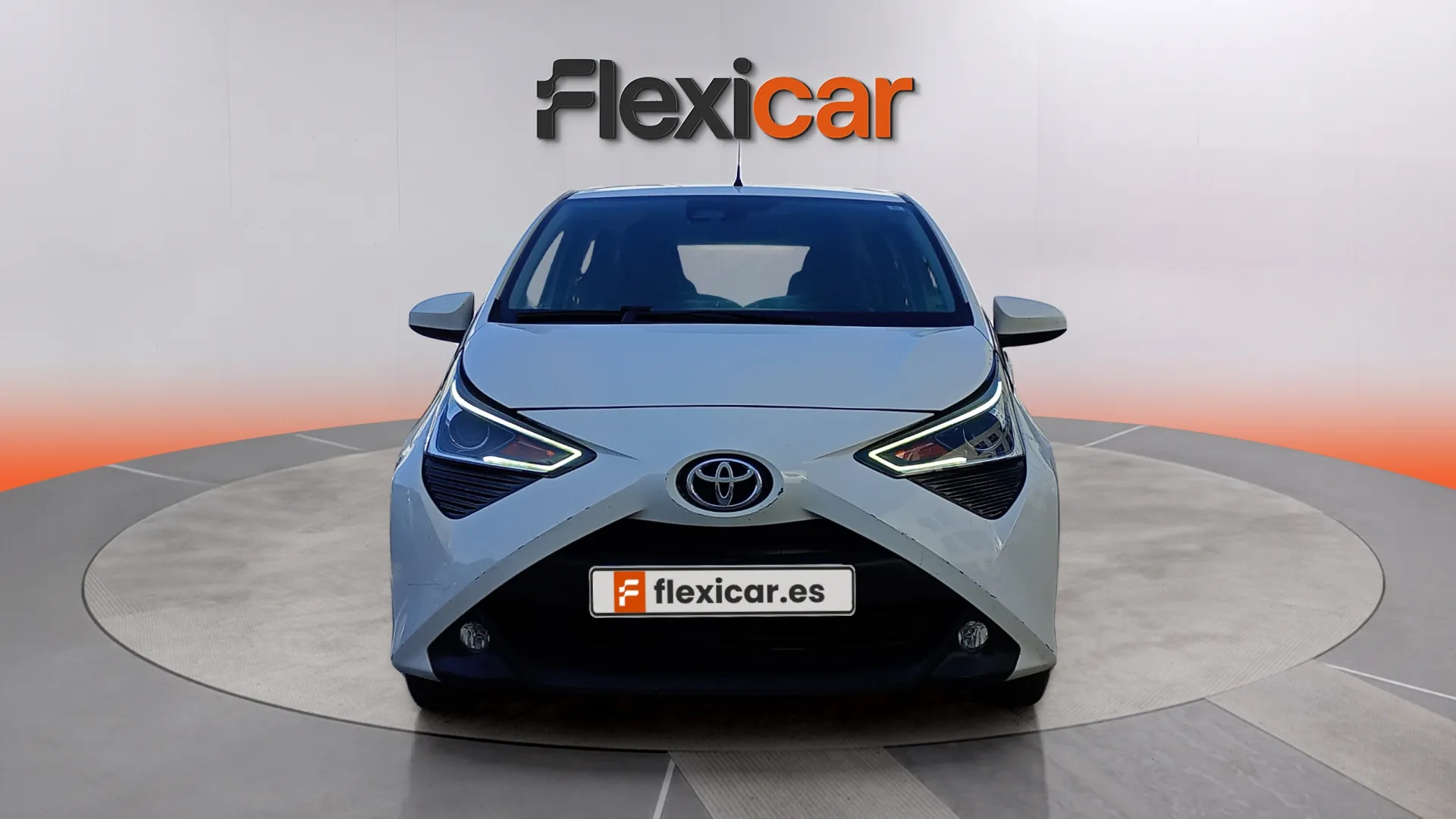 Toyota Aygo 1.0 70 x-cite - foto 2