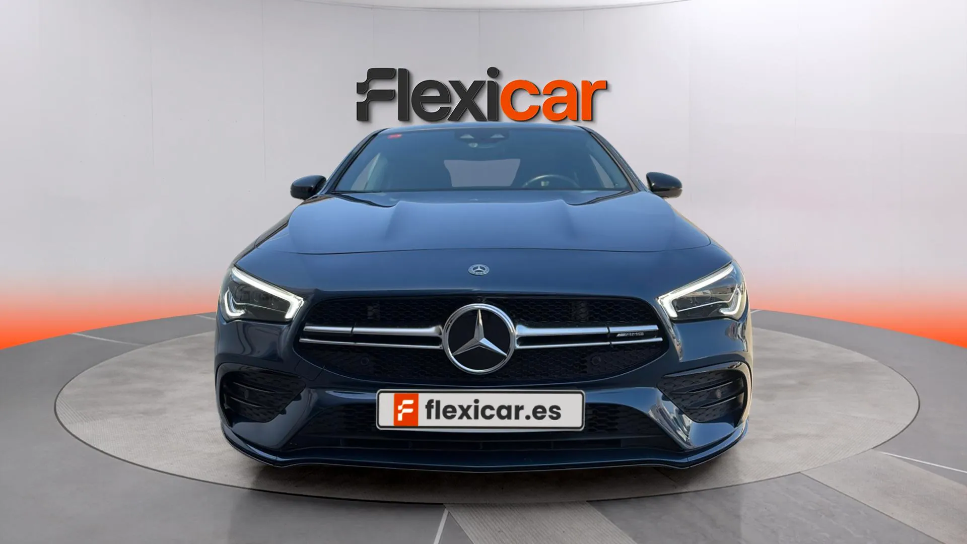 Mercedes-Benz CLA Mercedes-AMG 35 4MATIC+ - foto 2