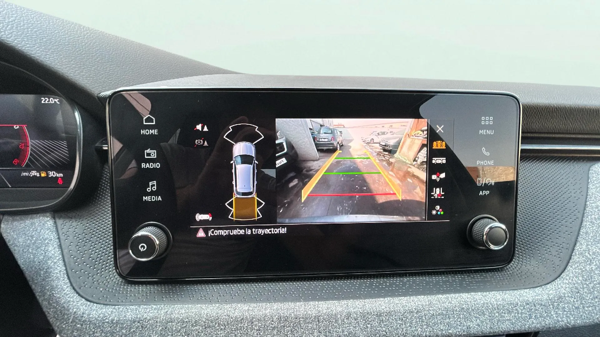 Škoda Kamiq 1.0 TSI DSG Selection - foto 21