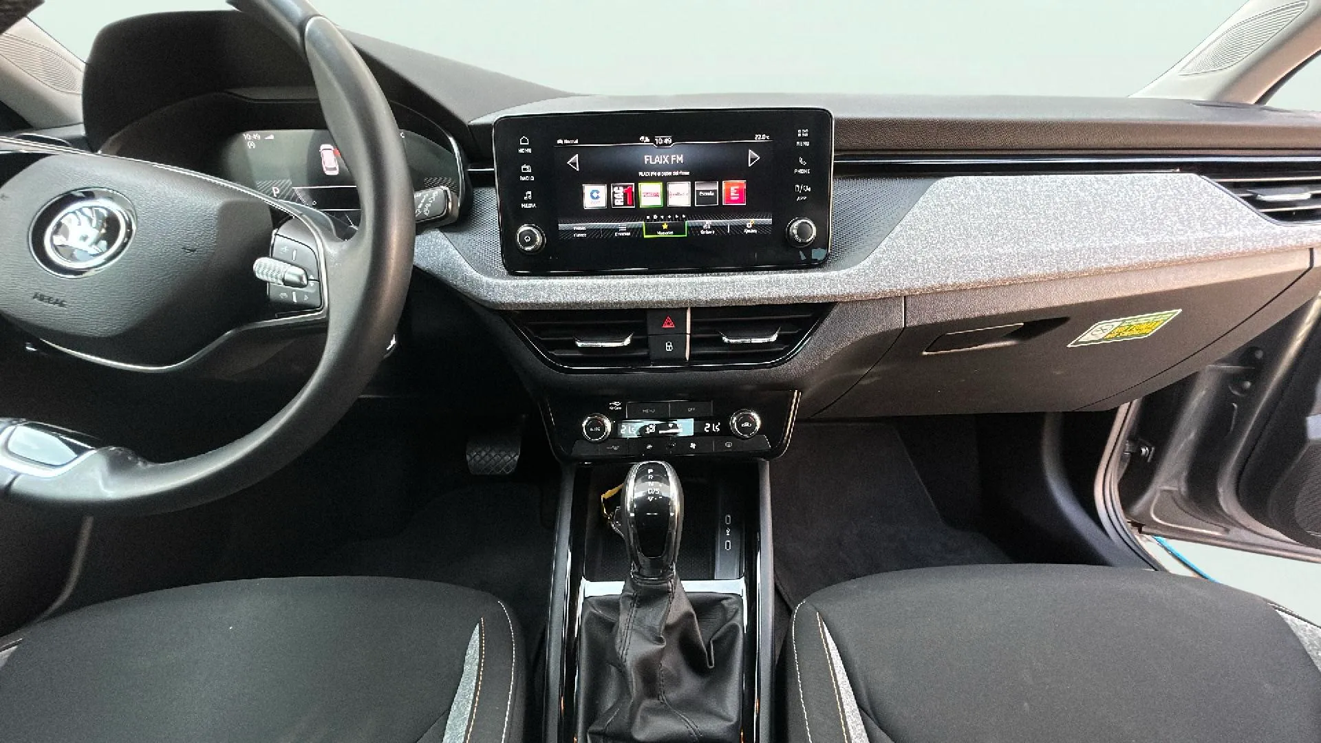 Škoda Kamiq 1.0 TSI DSG Selection - foto 9