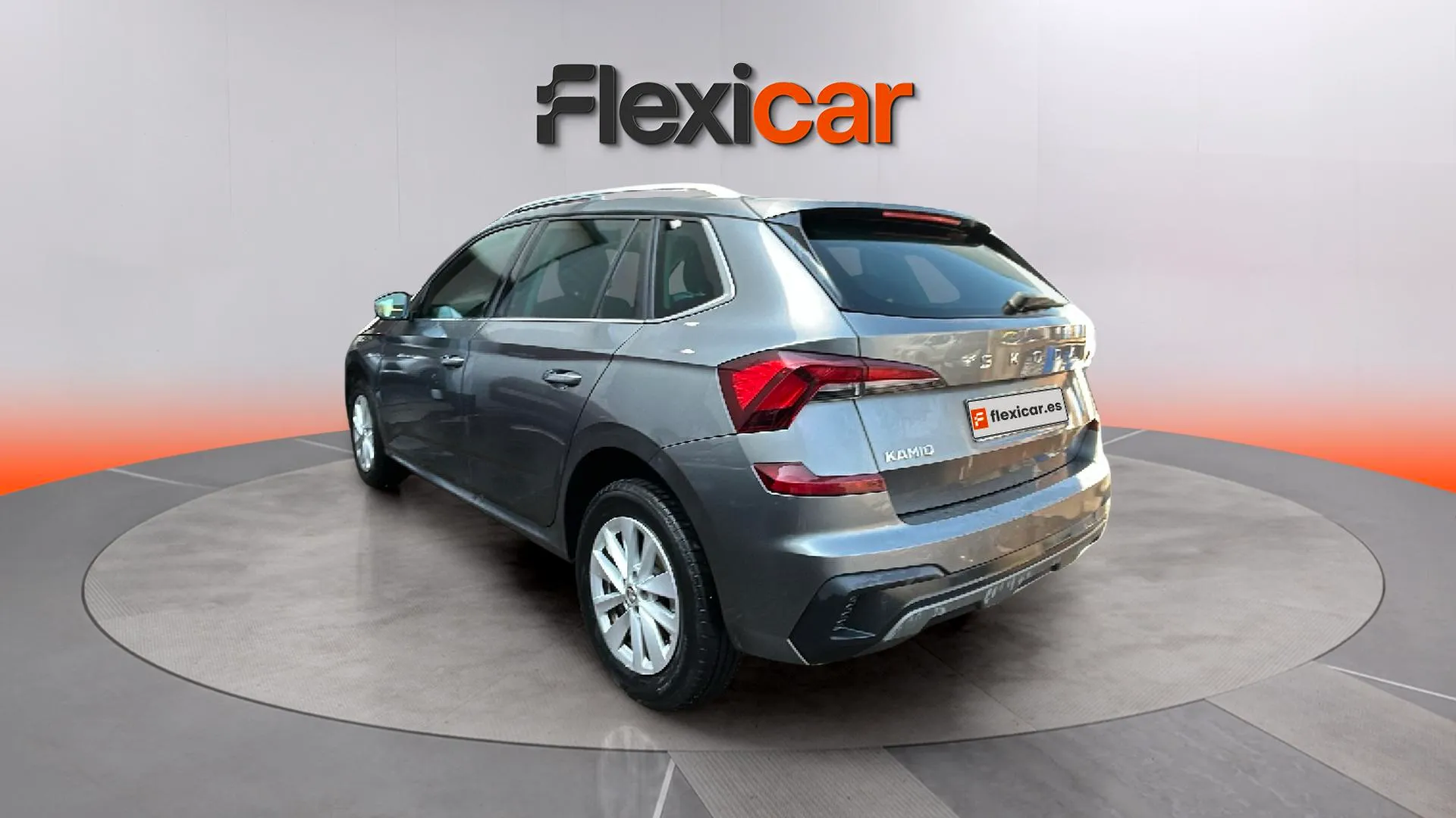 Škoda Kamiq 1.0 TSI DSG Selection - foto 8