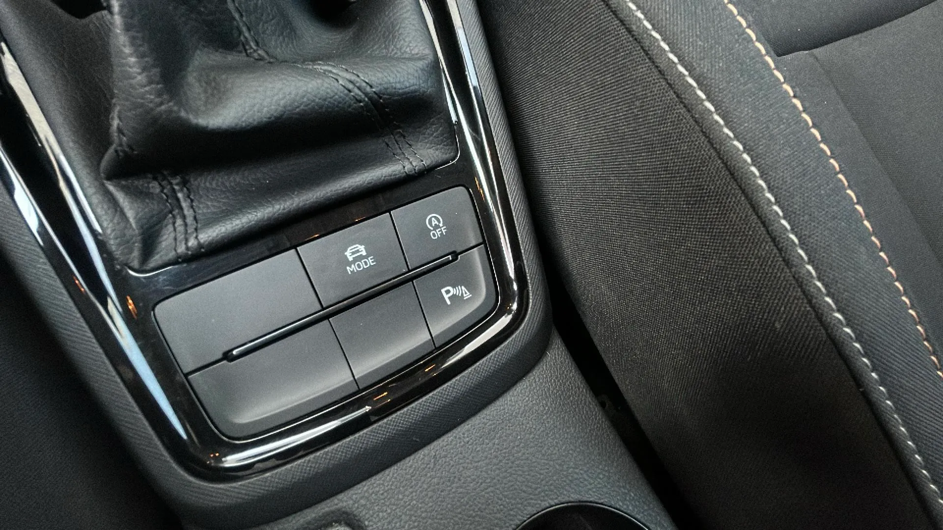 Škoda Kamiq 1.0 TSI DSG Selection - foto 22