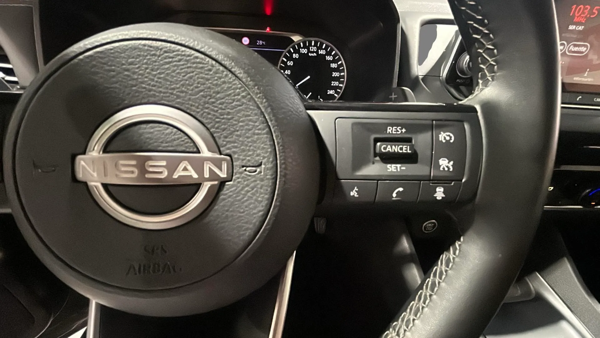 Nissan Qashqai DIG-T mHEV CVT Acenta - foto 19