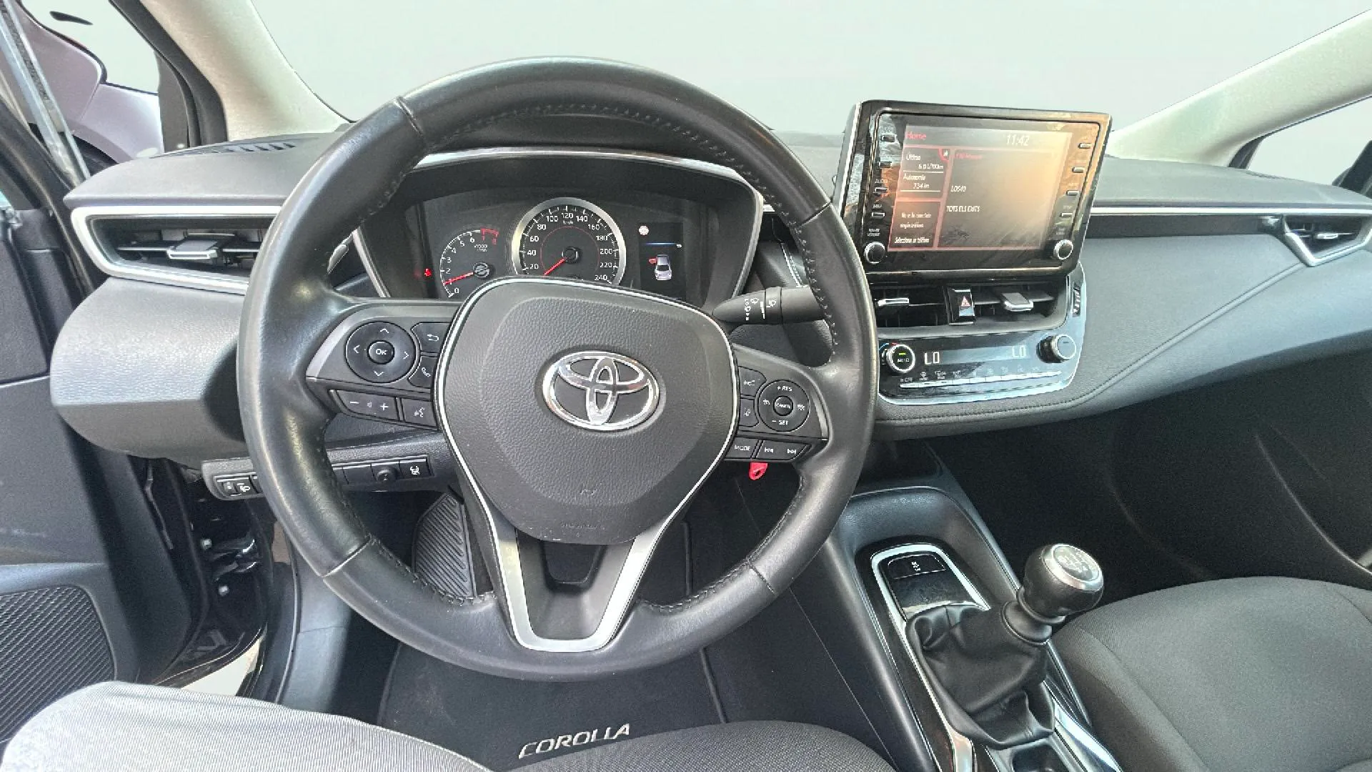 Toyota Corolla Sedán 1.5 Active - foto 9