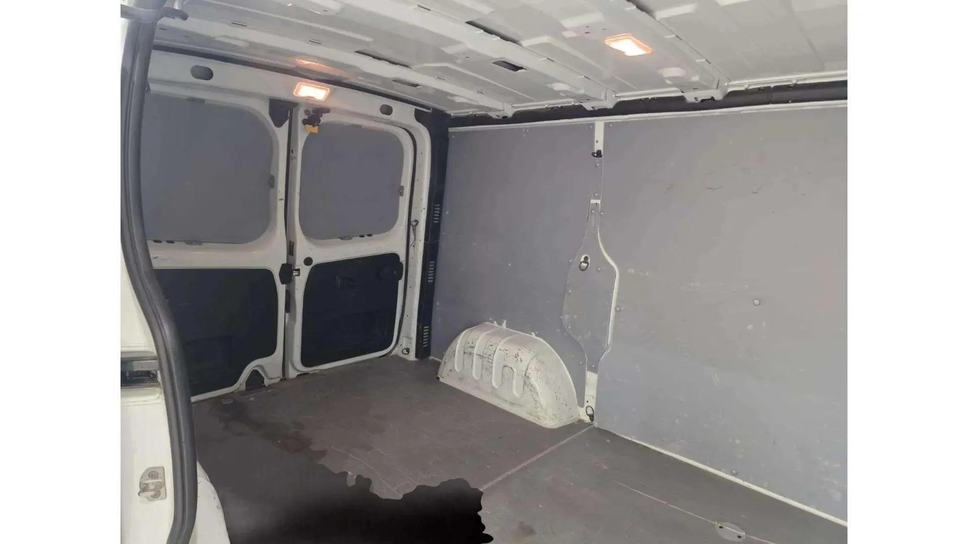 Renault Trafic 2.0 - foto 10