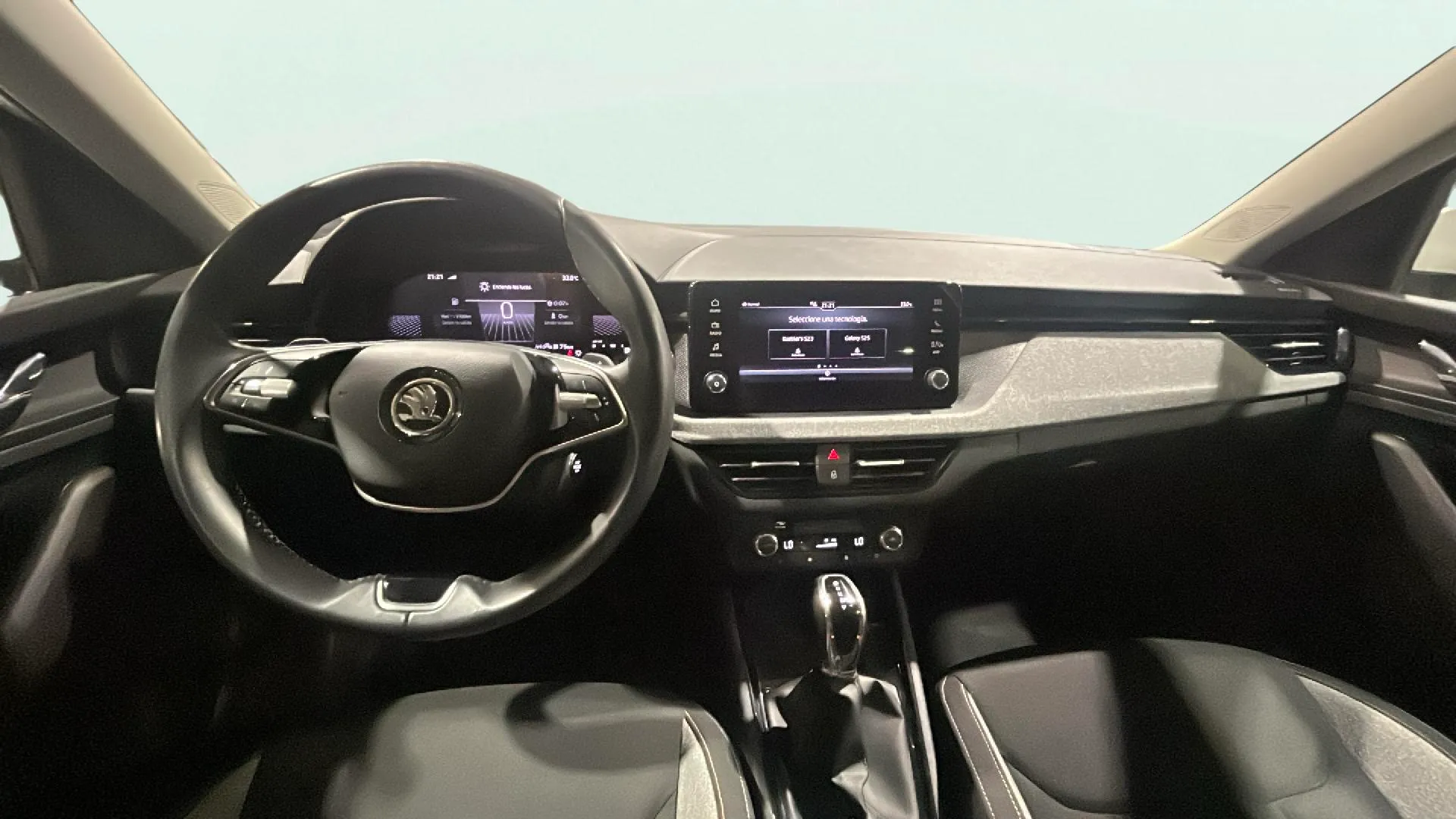 Škoda Kamiq 1.0 TSI DSG Selection - foto 14