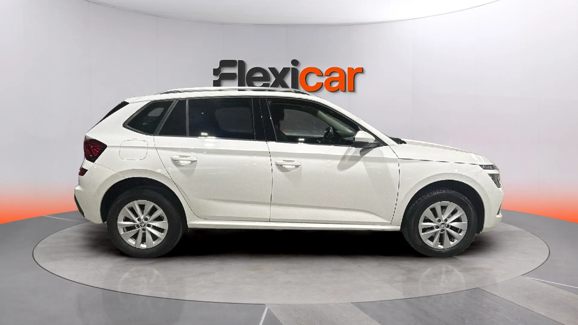 Škoda Kamiq 1.0 TSI DSG Selection - foto 8