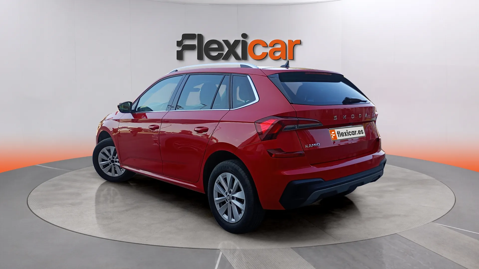 Škoda Kamiq 1.0 TSI DSG Design - foto 8