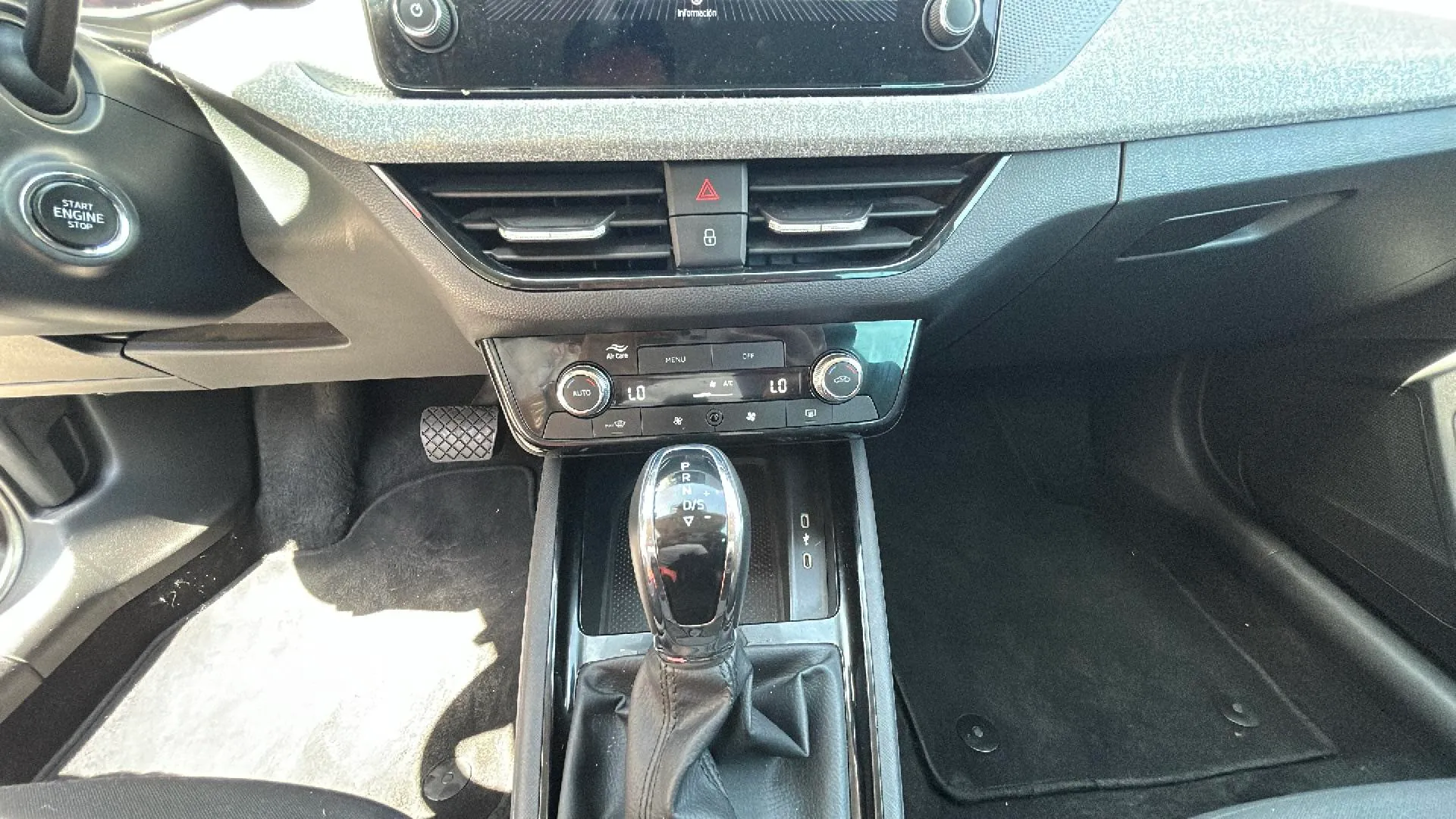 Škoda Kamiq 1.0 TSI DSG Selection - foto 11