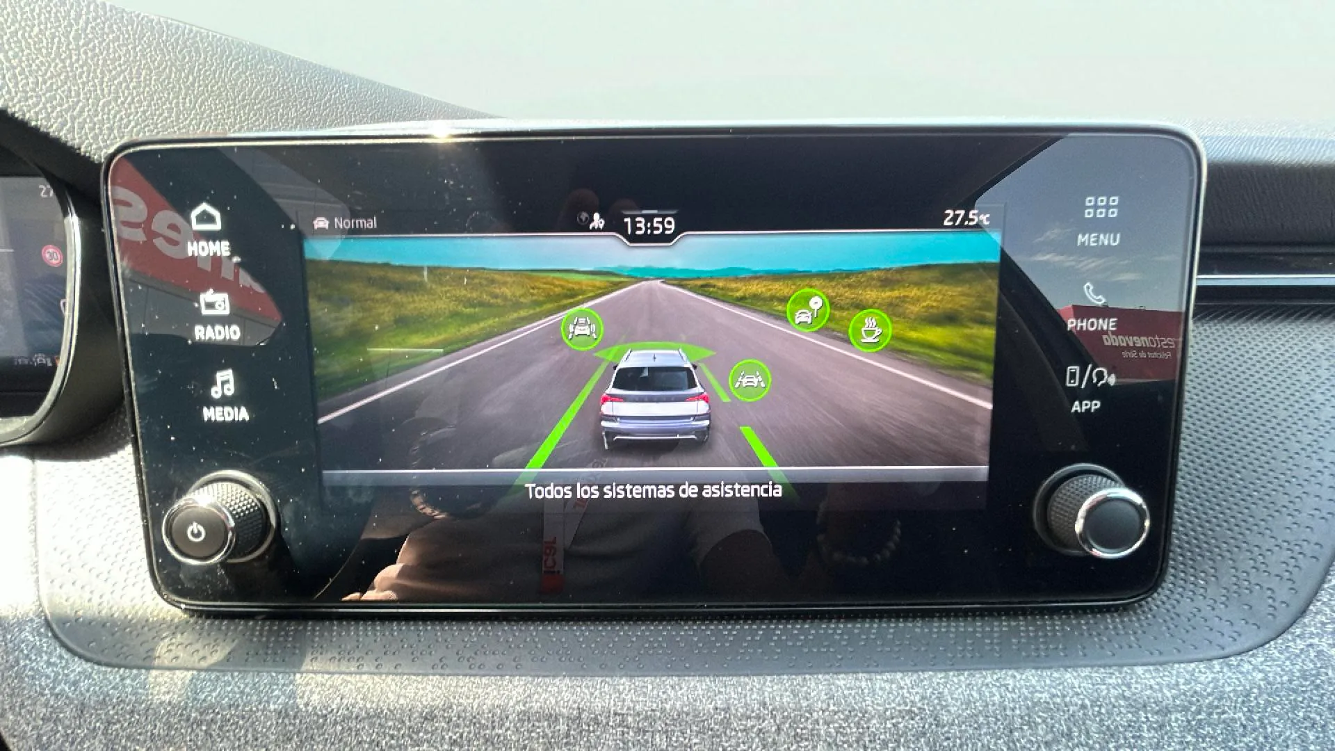 Škoda Kamiq 1.0 TSI DSG Selection - foto 12