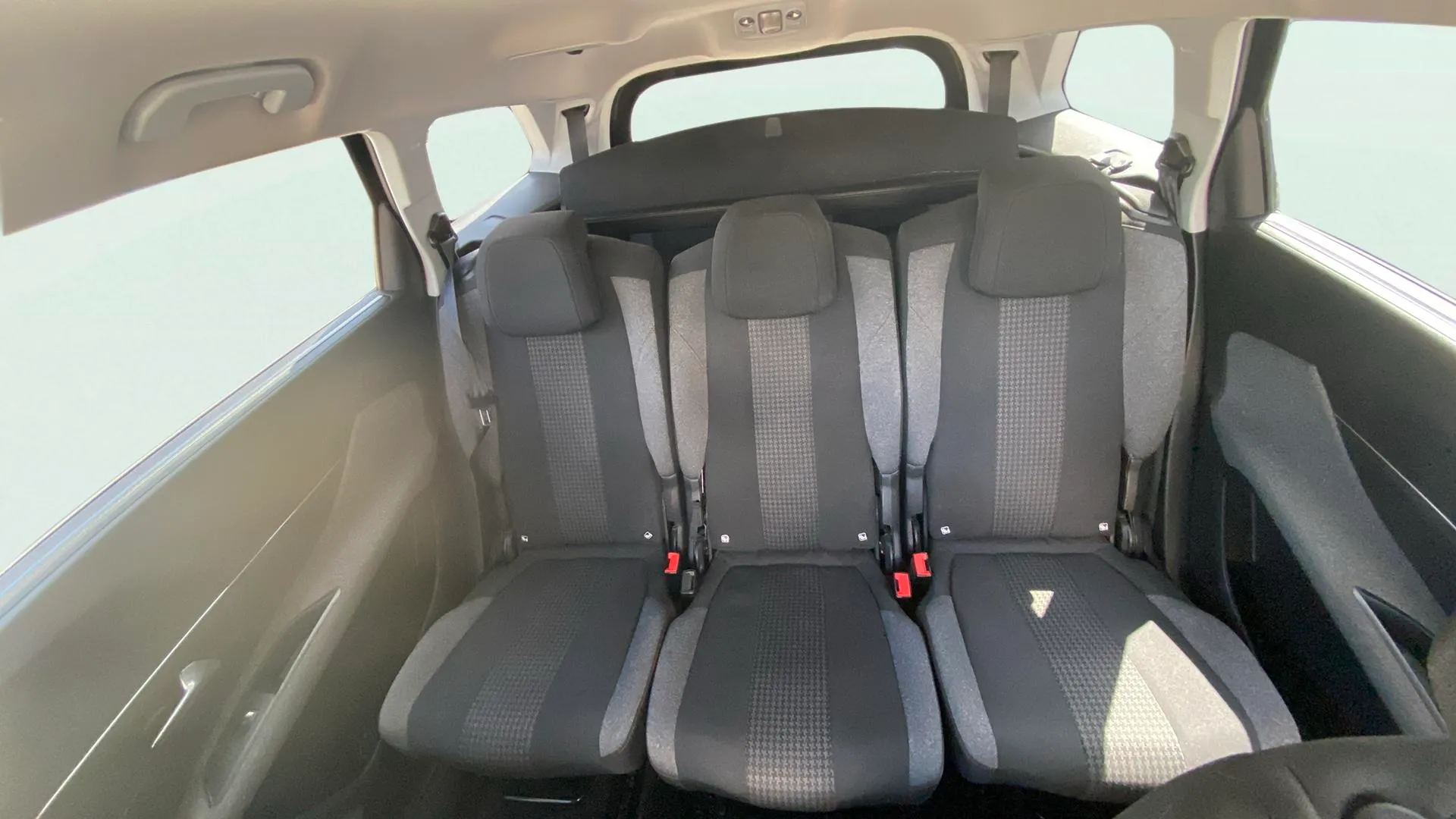 Peugeot 5008 Active BlueHDi EAT8 - foto 14