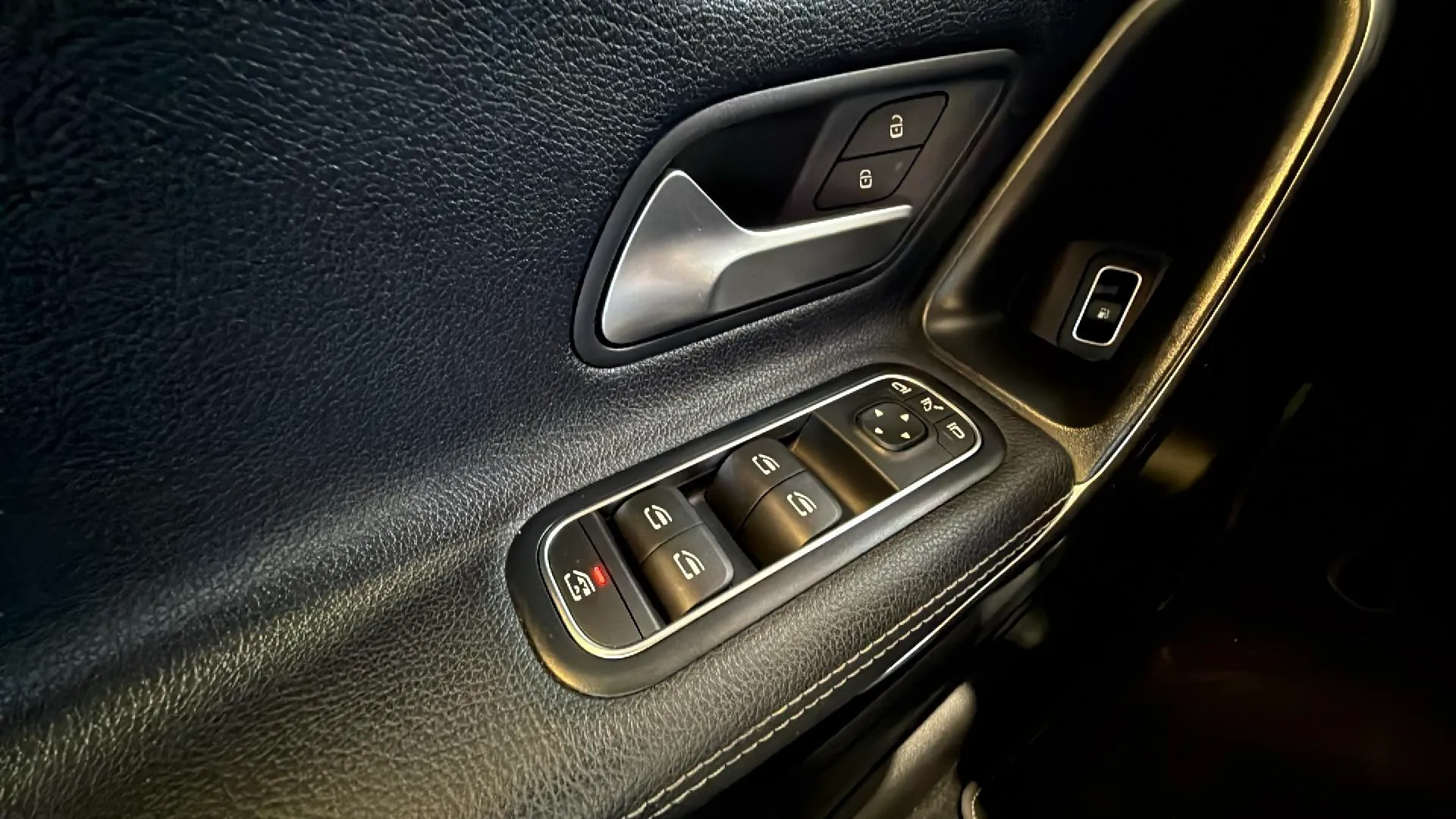 Mercedes-Benz Clase A A 250 e - foto 22