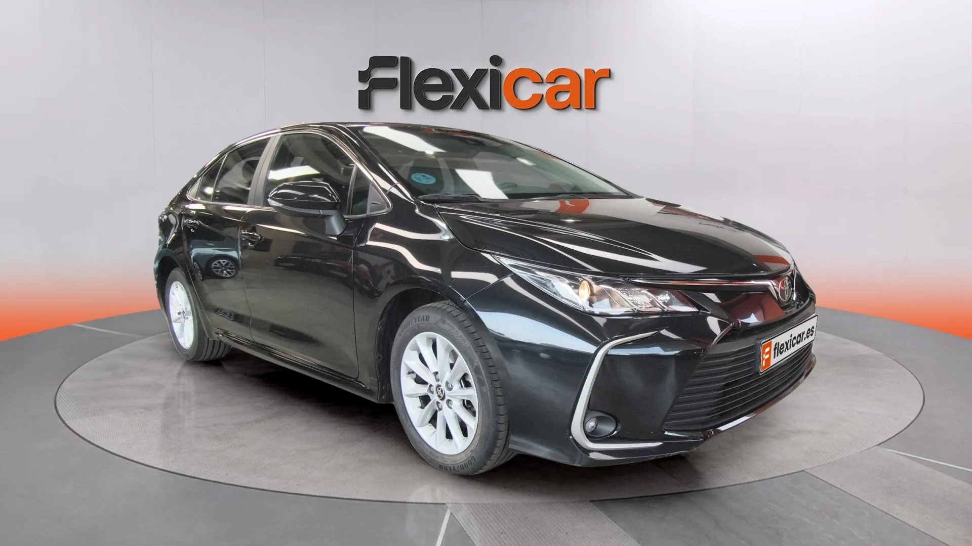 Toyota Corolla Sedán 1.5 Active