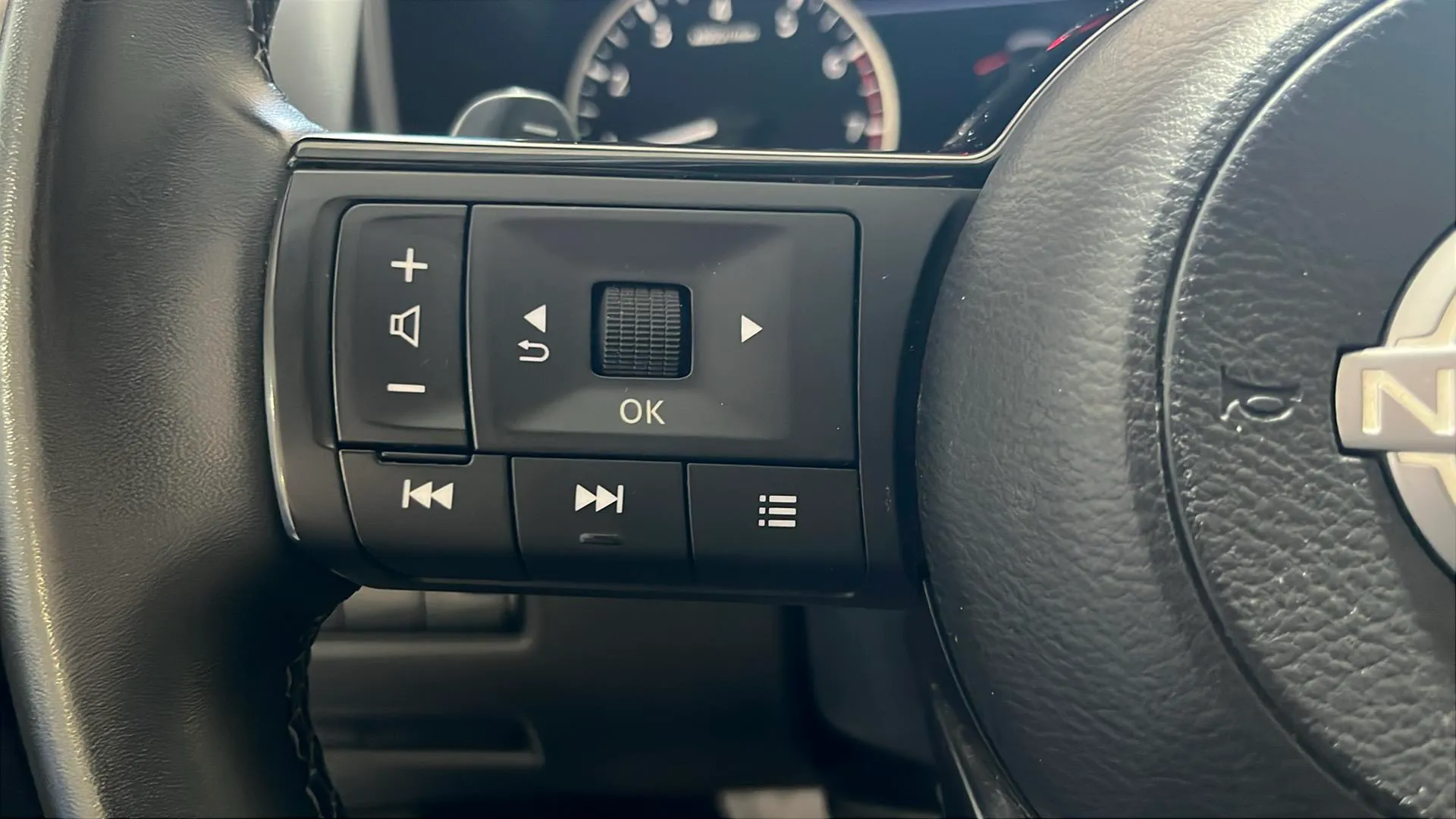 Nissan Qashqai DIG-T mHEV Xtronic Tekna - foto 22