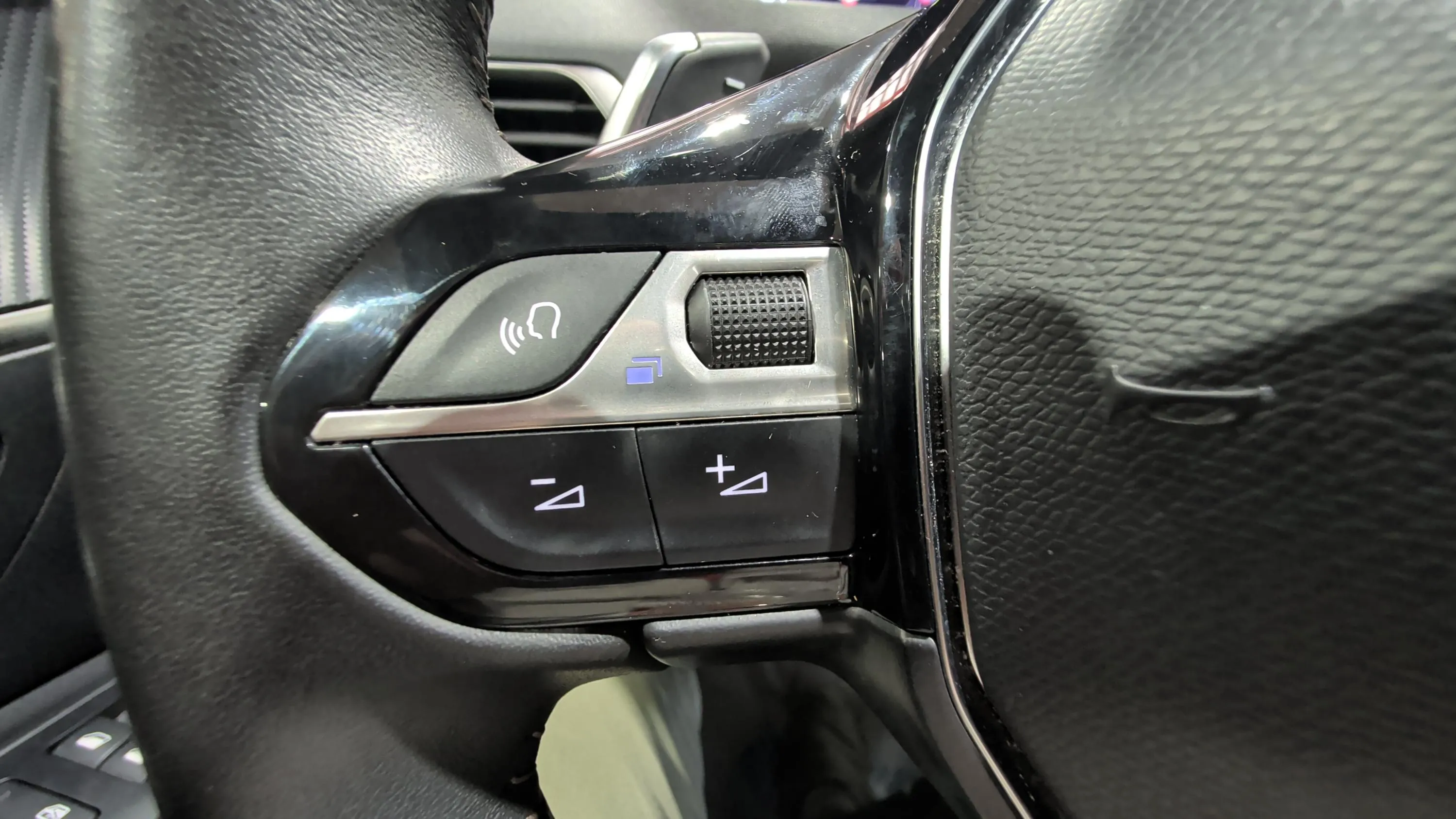 Peugeot 3008 1.2 Allure eDCS6 - foto 13
