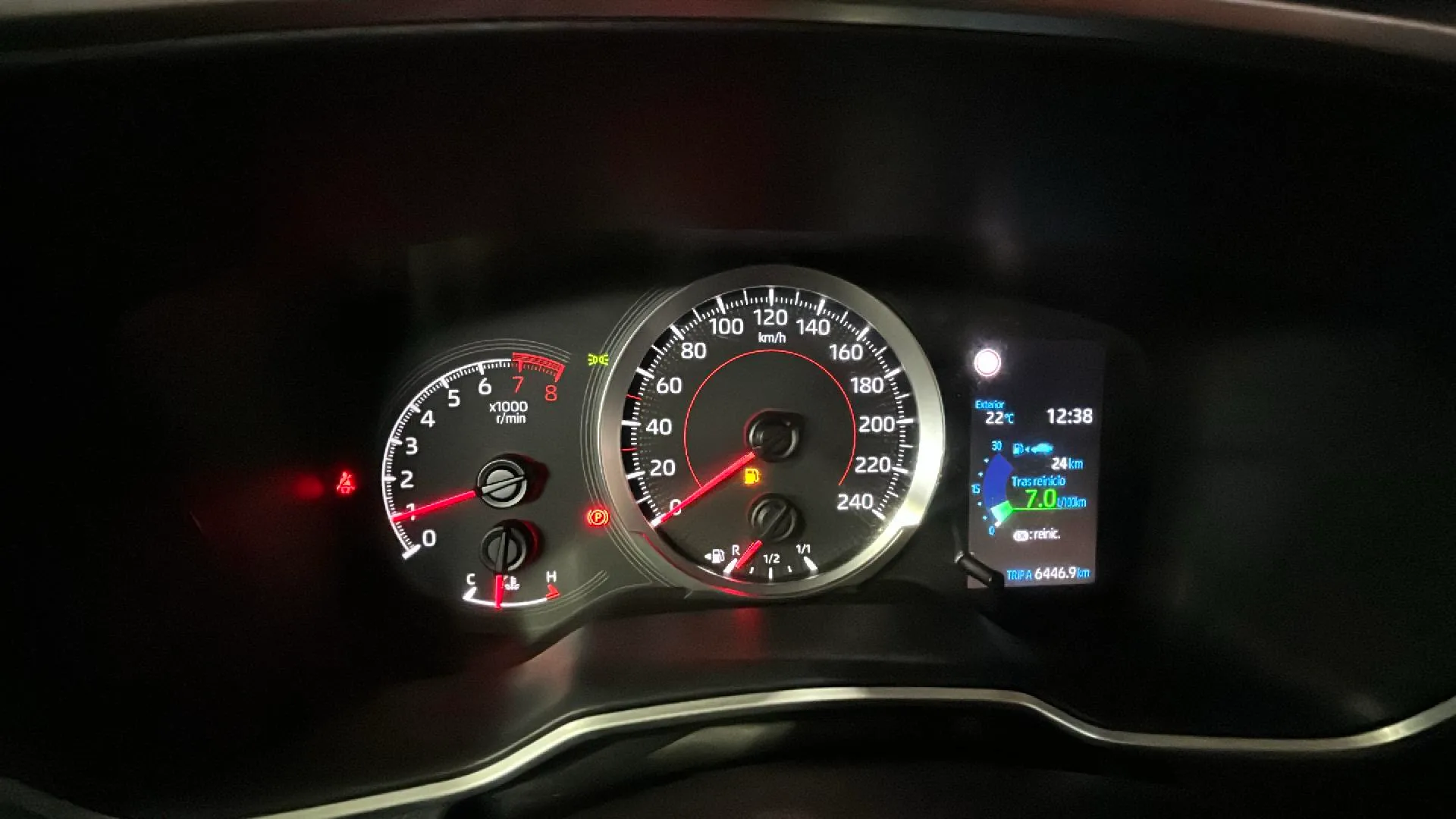 Toyota Corolla 1.5 125 - foto 20