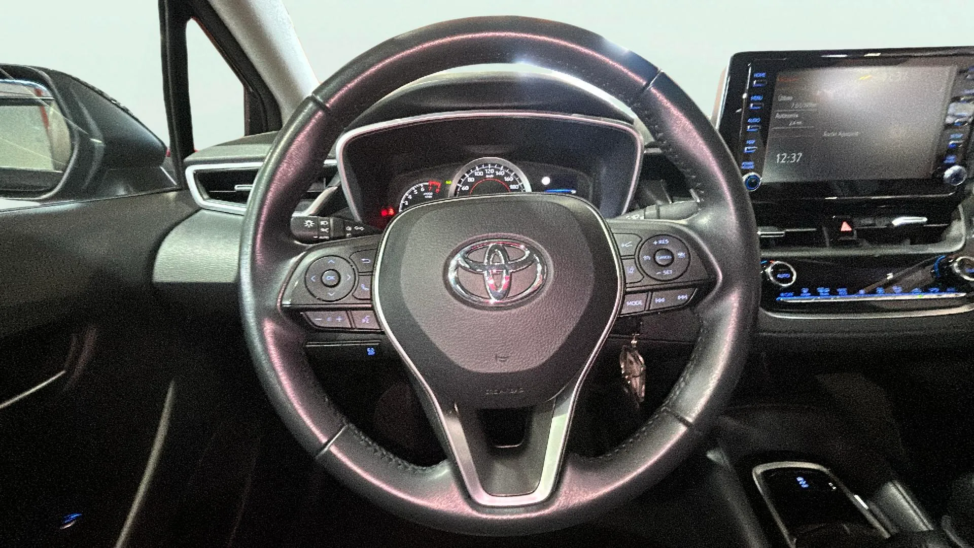 Toyota Corolla 1.5 125 - foto 19
