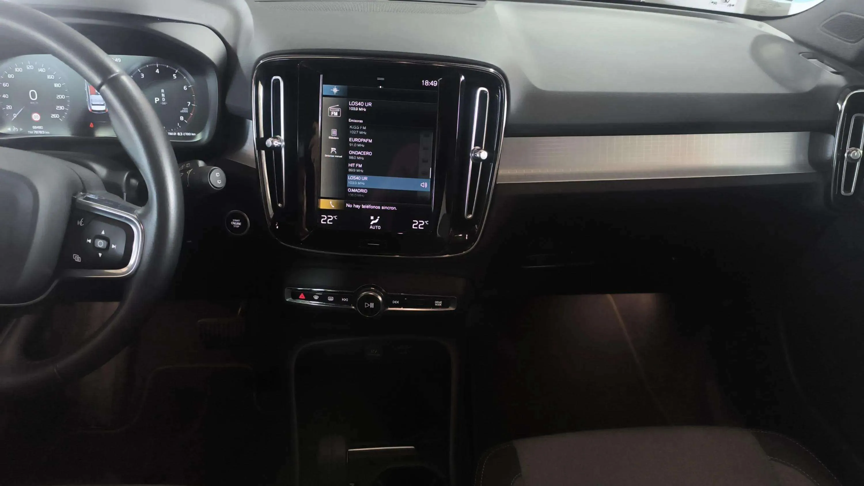 Volvo XC40 1.5 T3 Momentum - foto 10