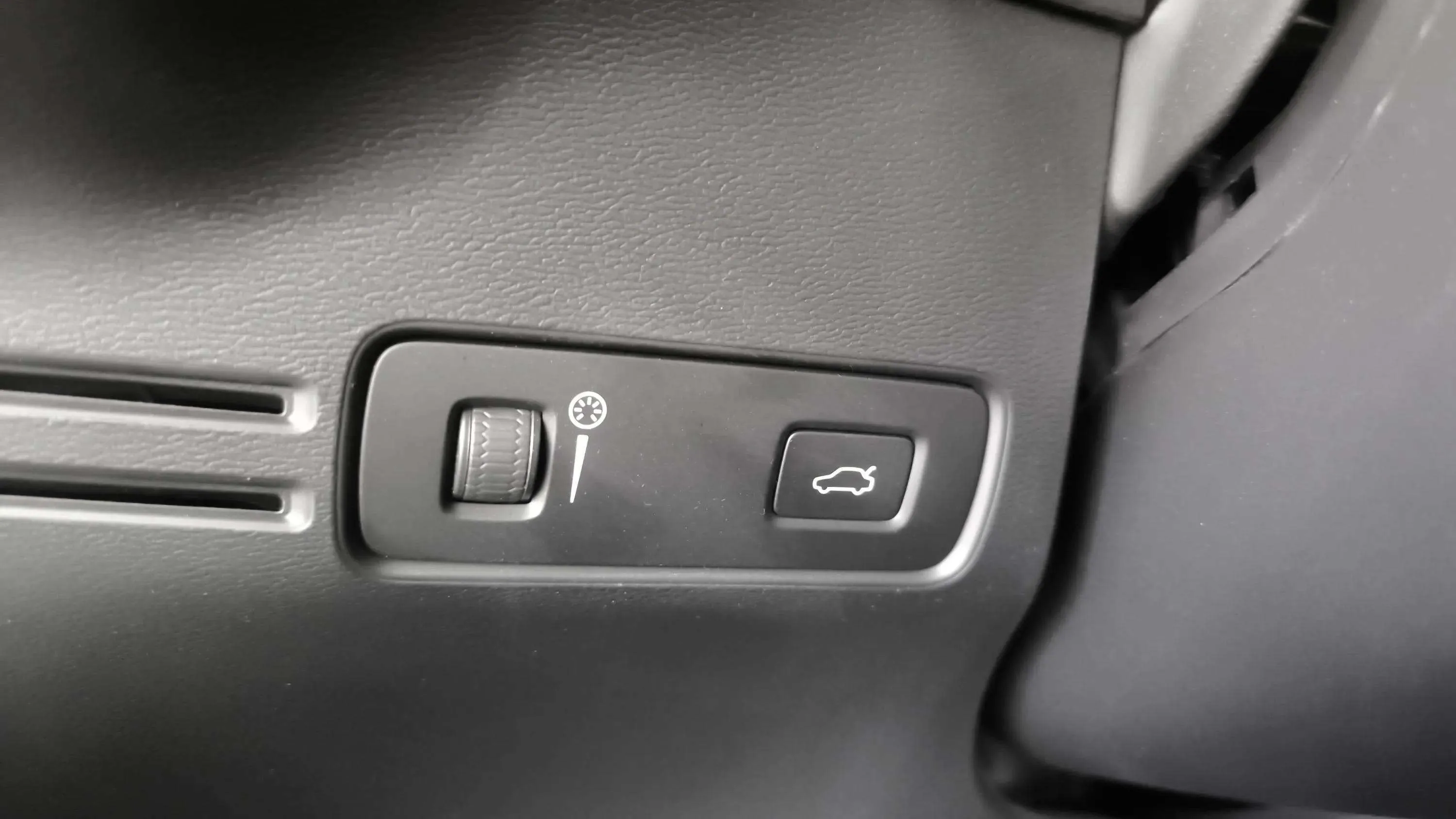 Volvo XC40 1.5 T3 Momentum - foto 26