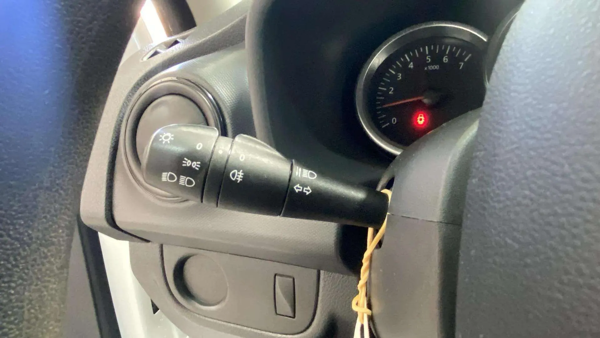Dacia Sandero Ambiance 1.0 - foto 24