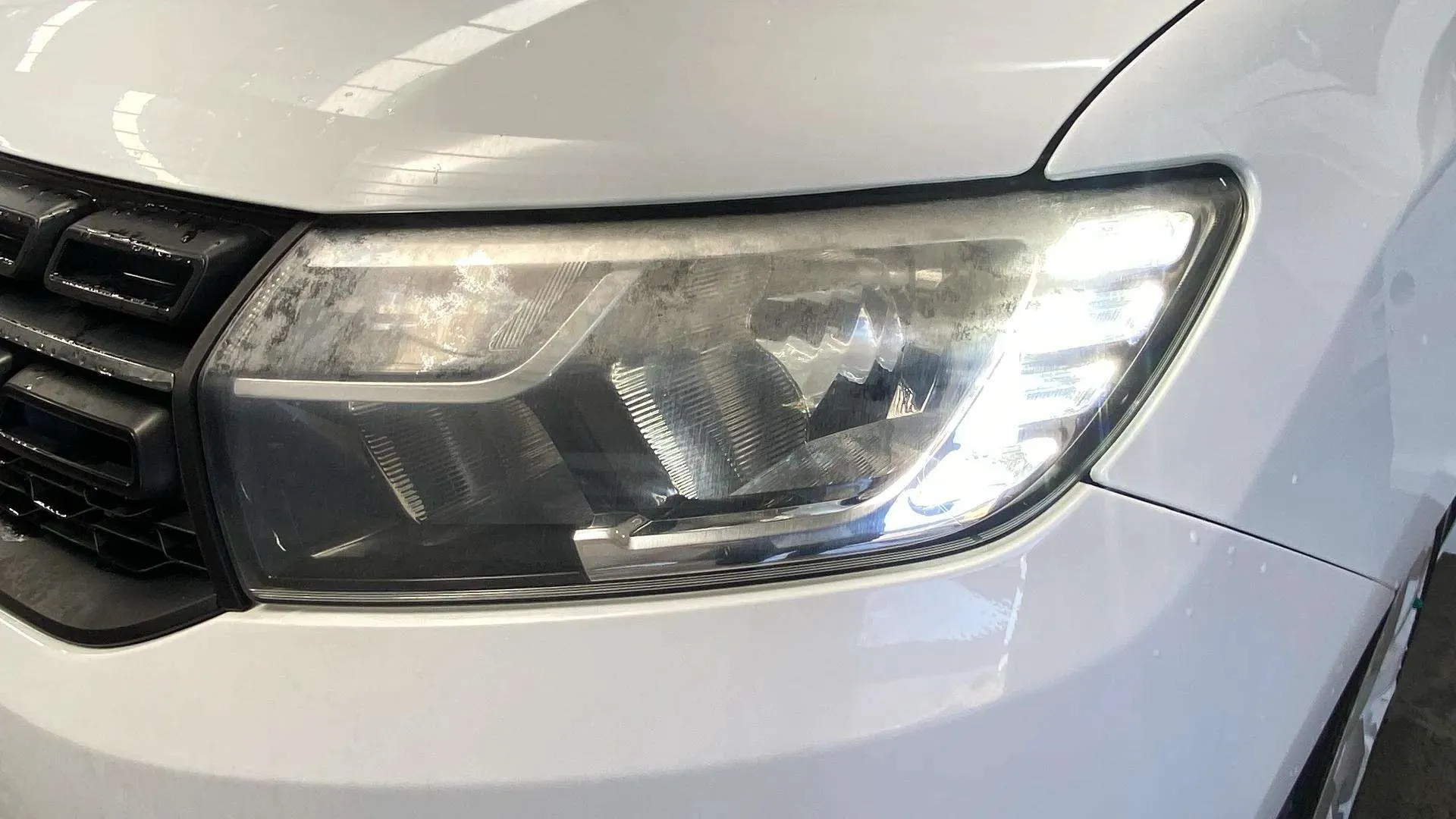 Dacia Sandero Ambiance 1.0 - foto 27