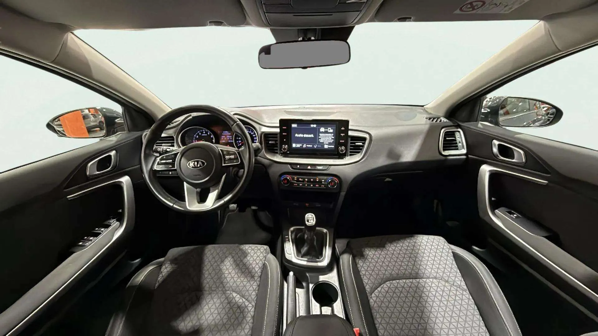 Kia XCeed 1.0 T-GDi Concept - foto 6