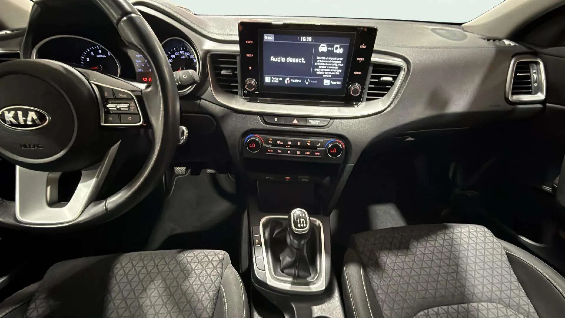Kia XCeed 1.0 T-GDi Concept - foto 13