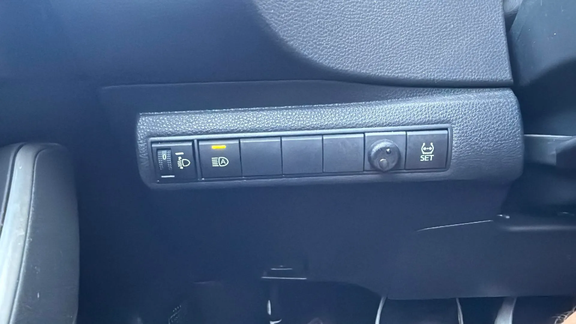 Toyota Corolla Sedan - foto 19