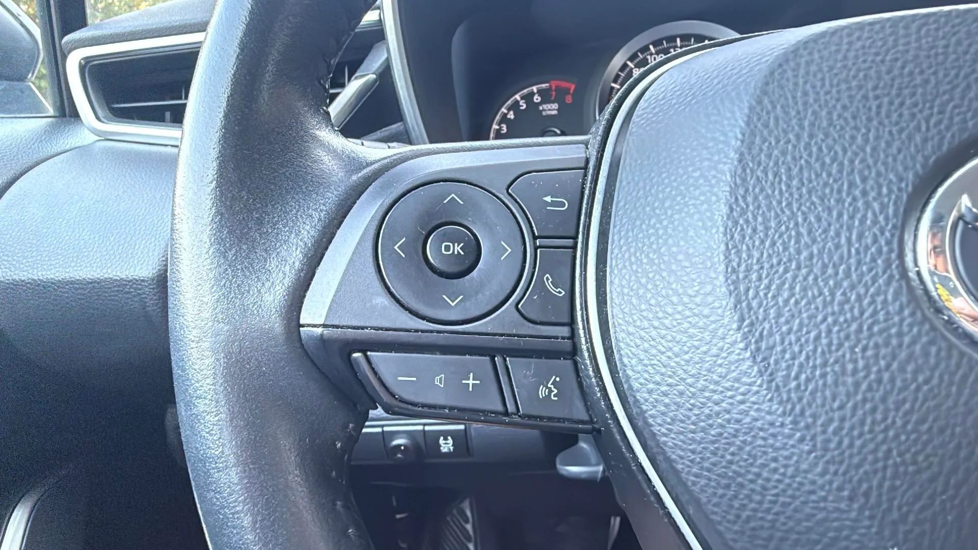 Toyota Corolla Sedan - foto 21