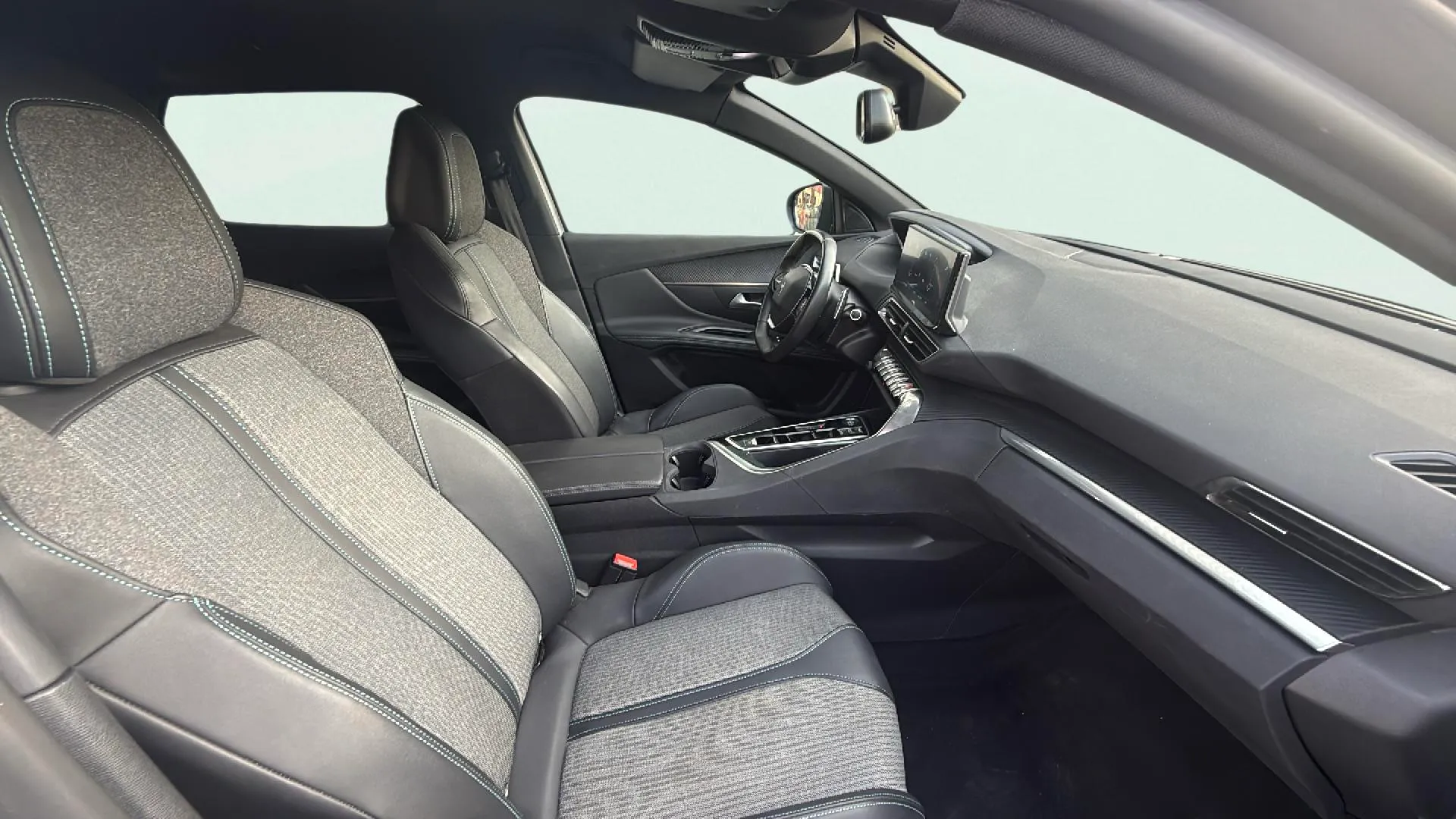 Peugeot 3008 1.2 Allure Pack eDCS6 - foto 14
