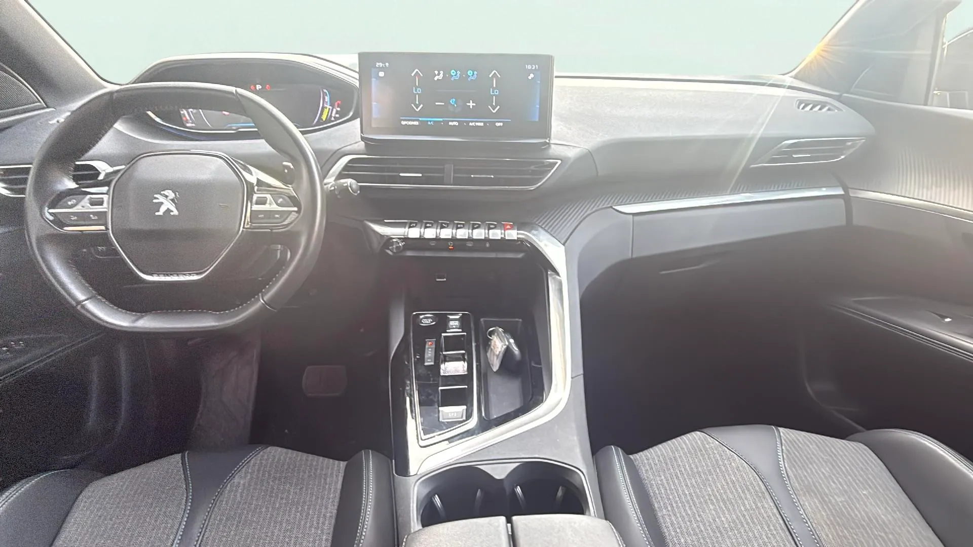 Peugeot 3008 1.2 Allure Pack eDCS6 - foto 9