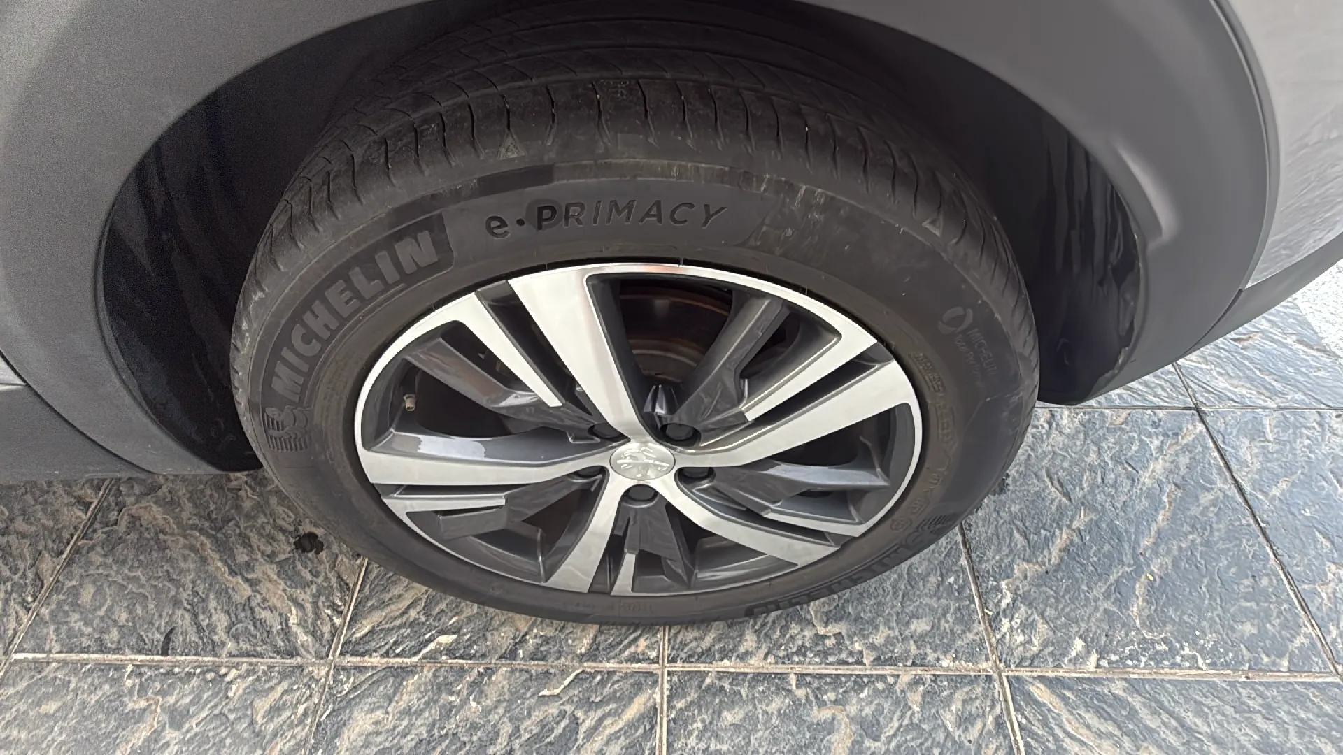 Peugeot 3008 1.2 Allure Pack eDCS6 - foto 19