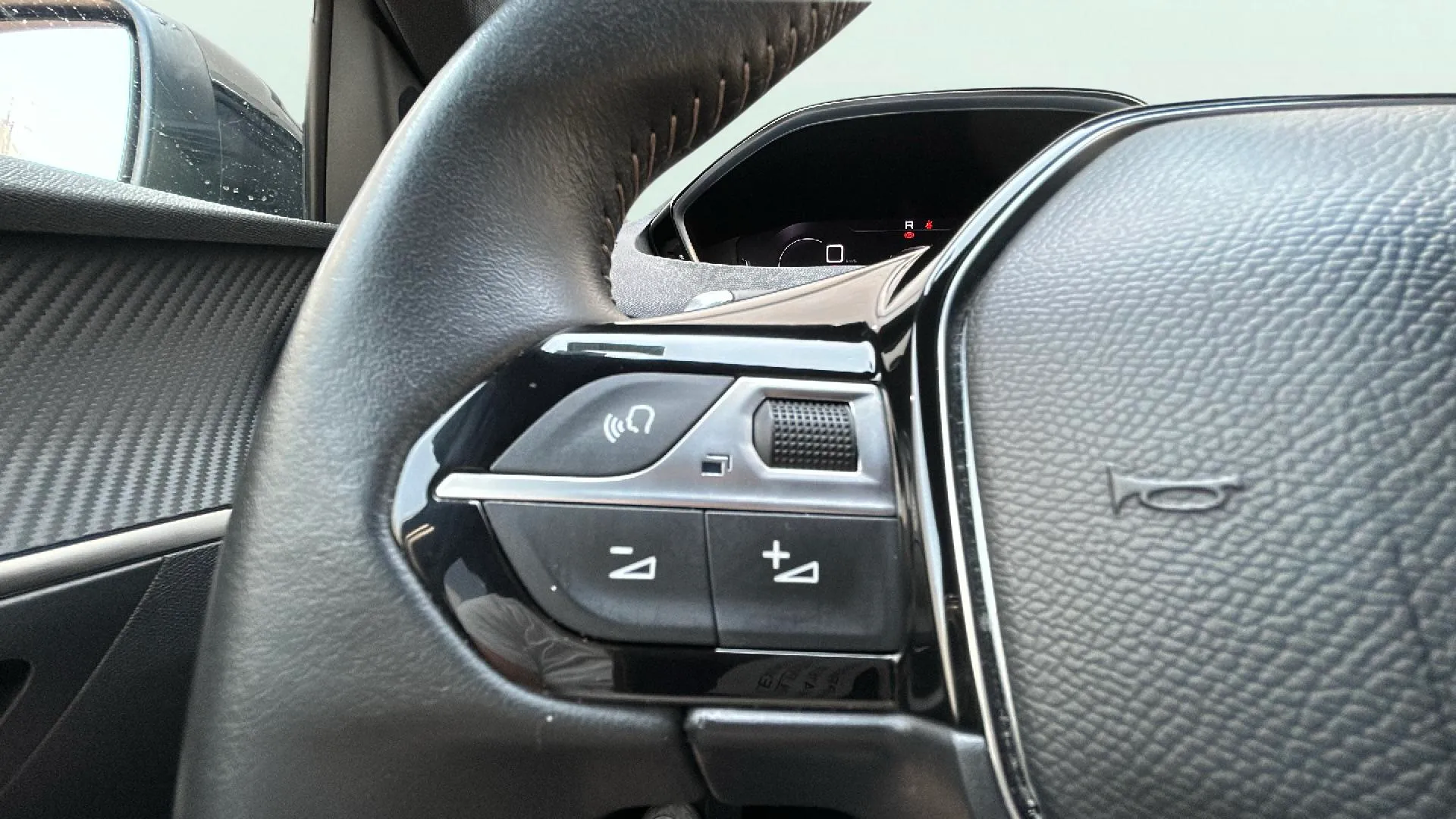 Peugeot 3008 1.2 Active Pack eDCS6 - foto 23