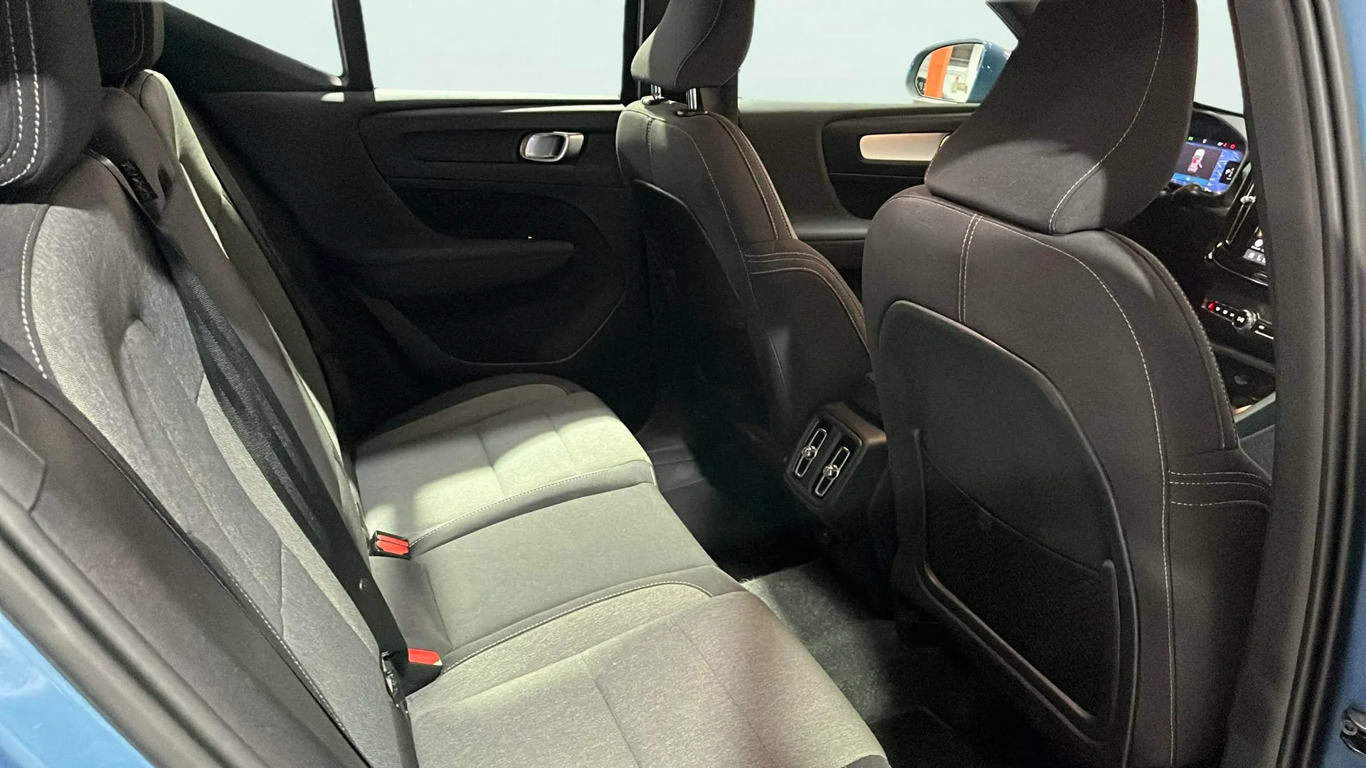 Volvo XC40 2.0 B3 G Core - foto 18