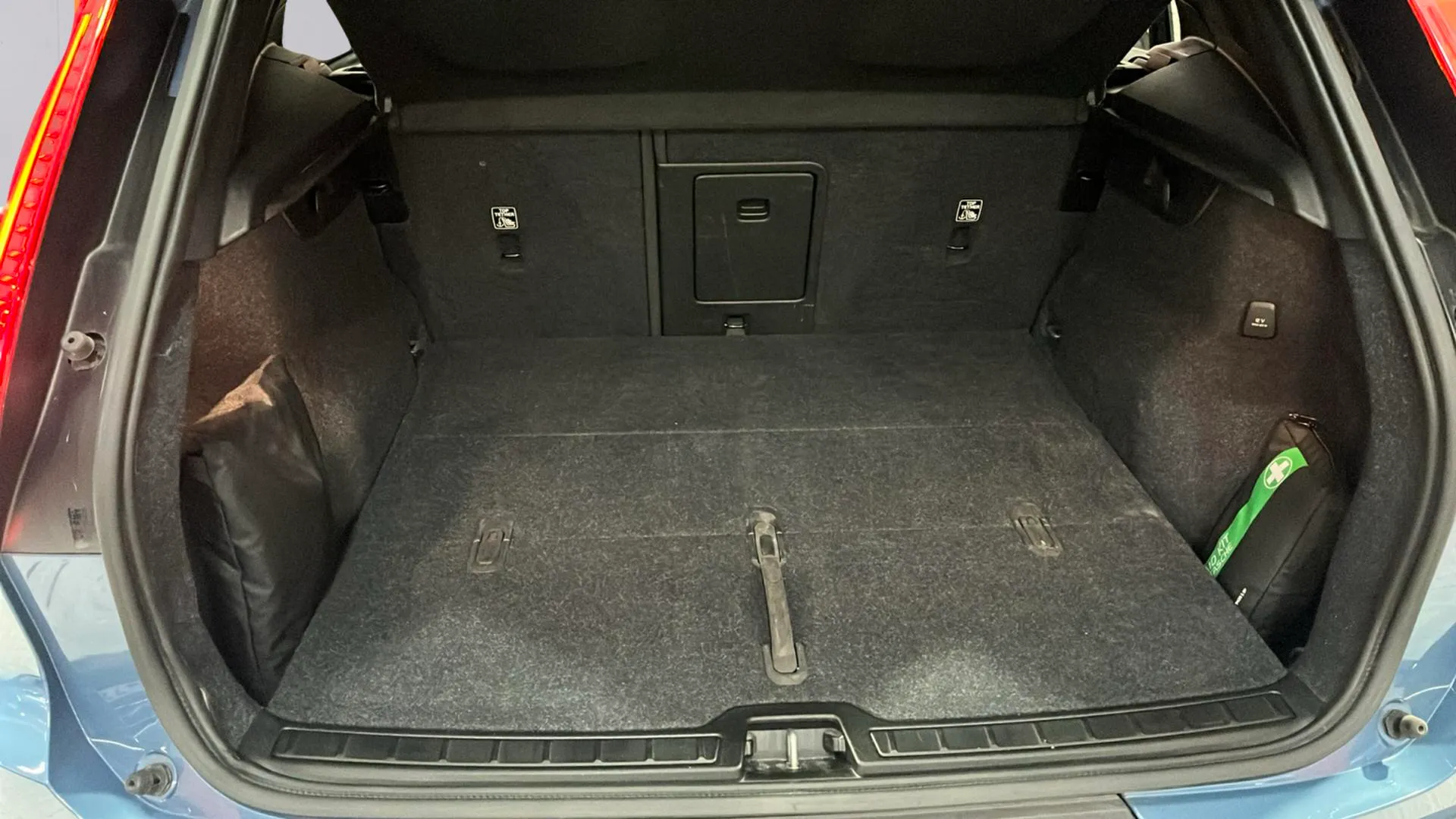 Volvo XC40 2.0 B3 G Core - foto 21
