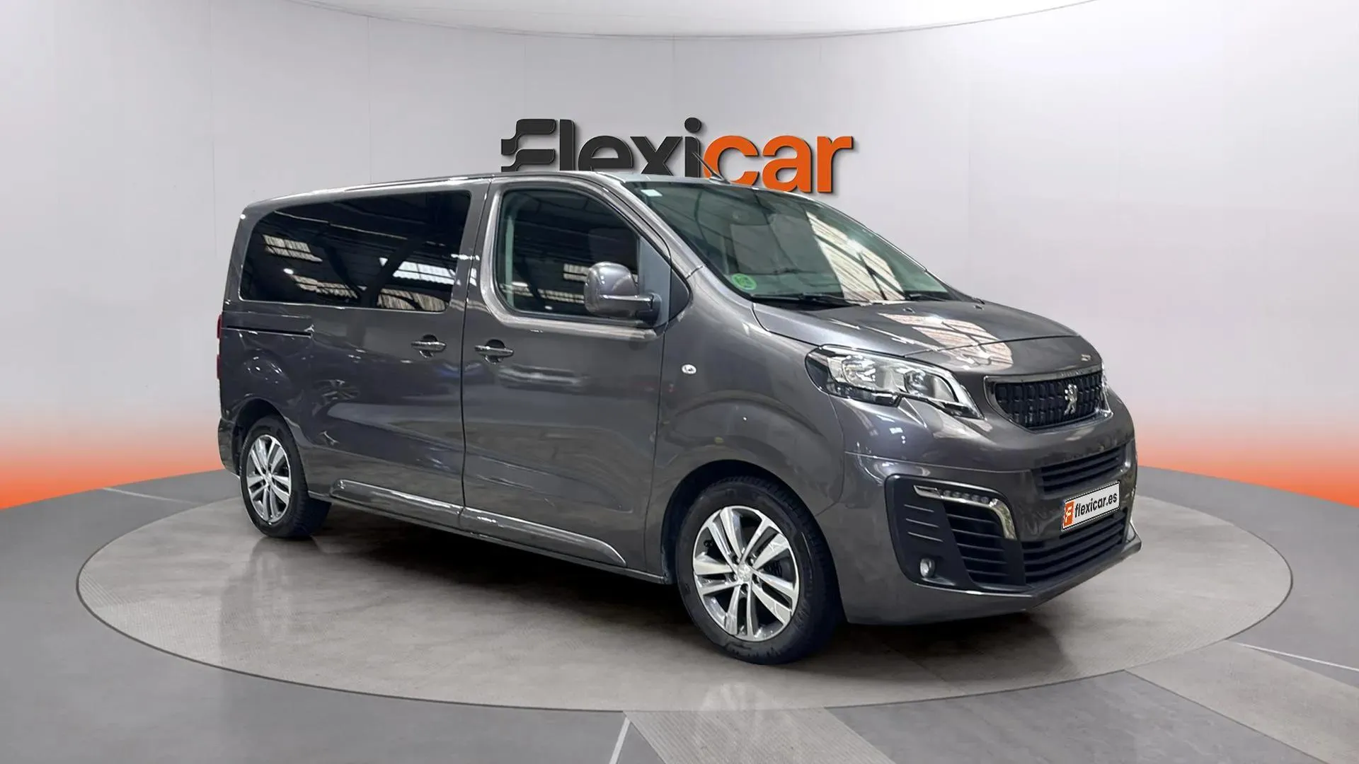Peugeot Traveller Business 1.5 BlueHDi (120) Standard