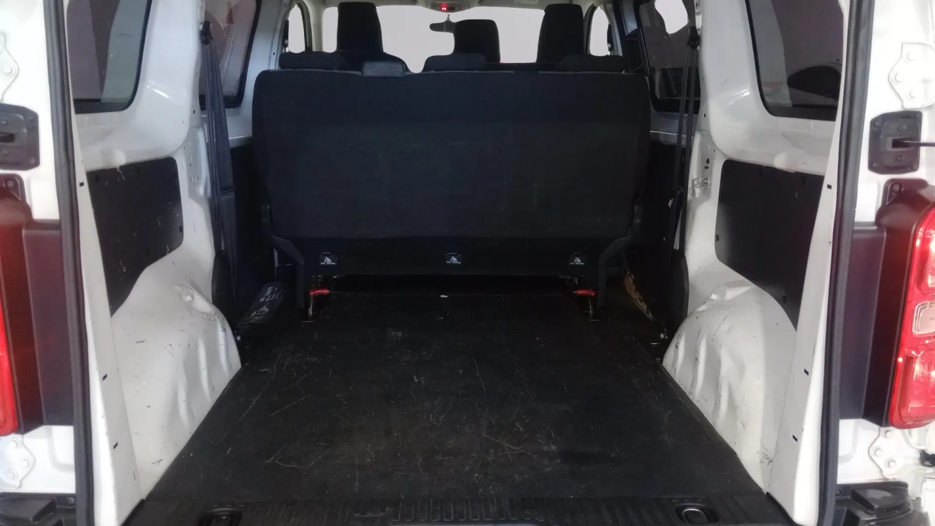Peugeot Expert 1.5 - foto 9