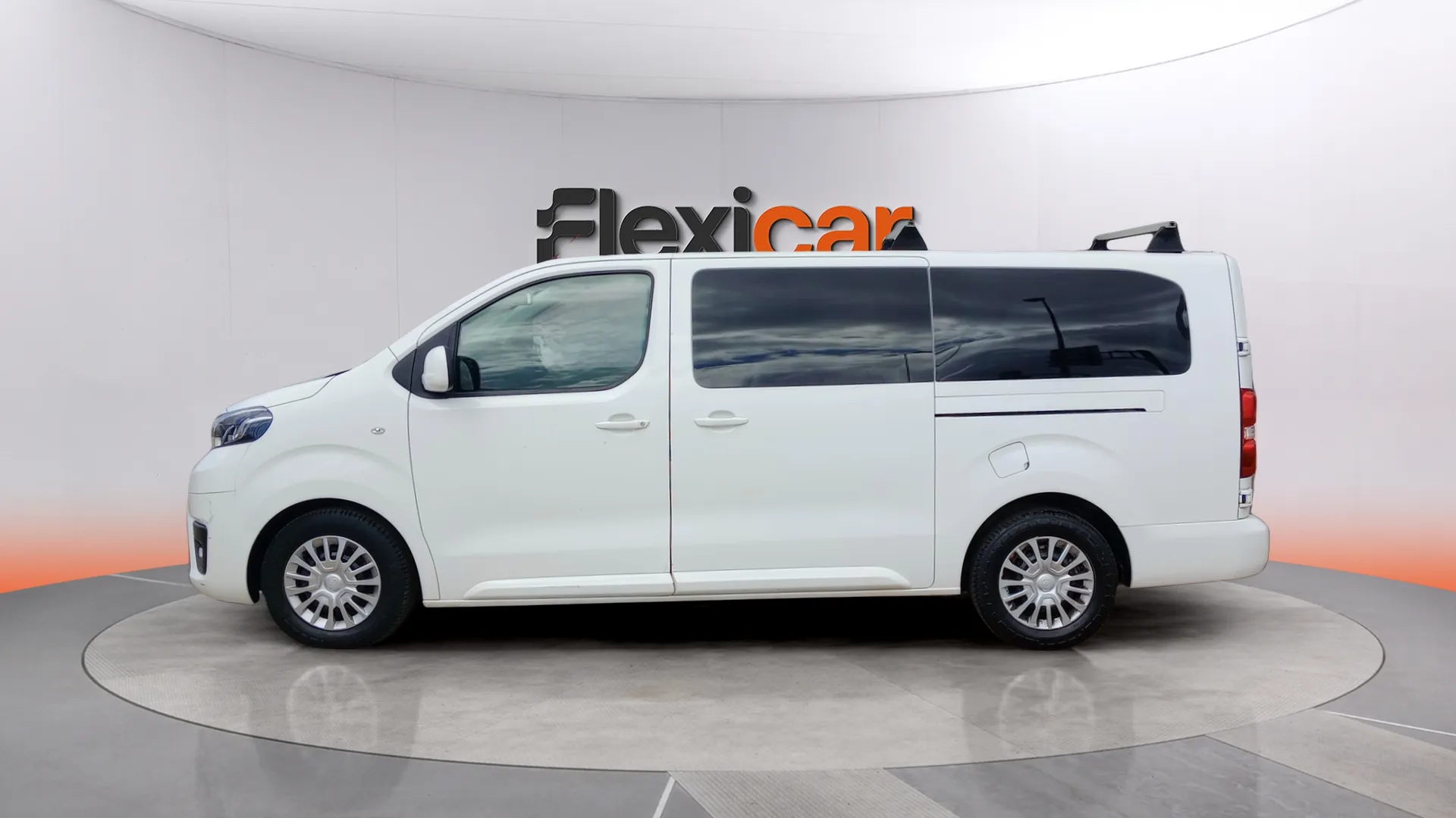 Toyota Proace City 1.5D Family Active 7 Plz L2 - foto 4