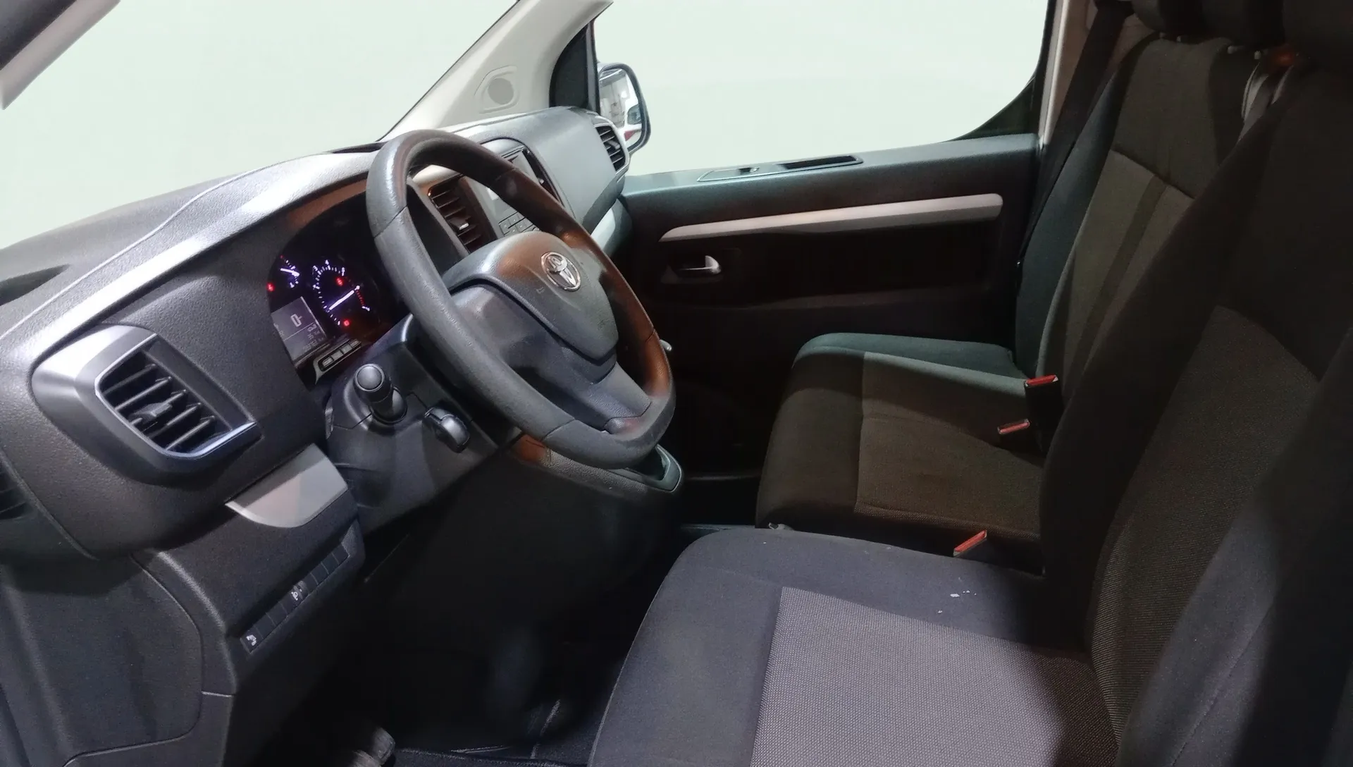 Toyota Proace City 1.5D Family Active 7 Plz L2 - foto 6