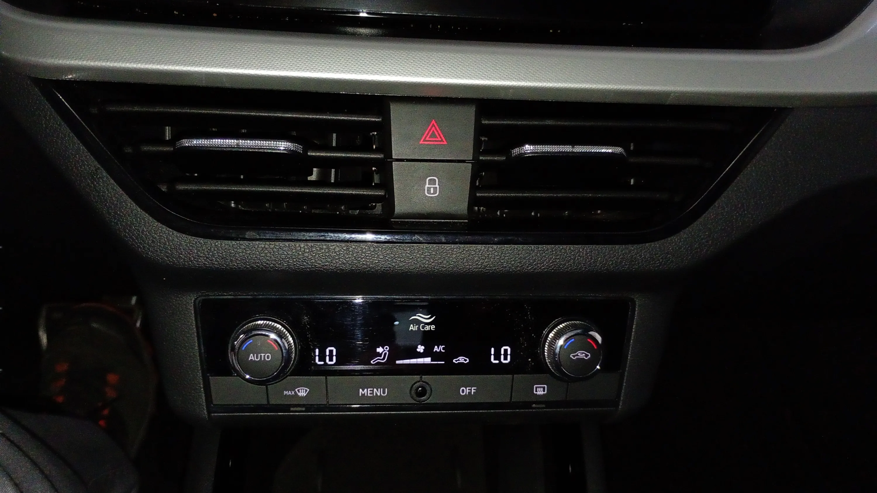 Škoda Kamiq 1.5 TSI DSG Sport - foto 20