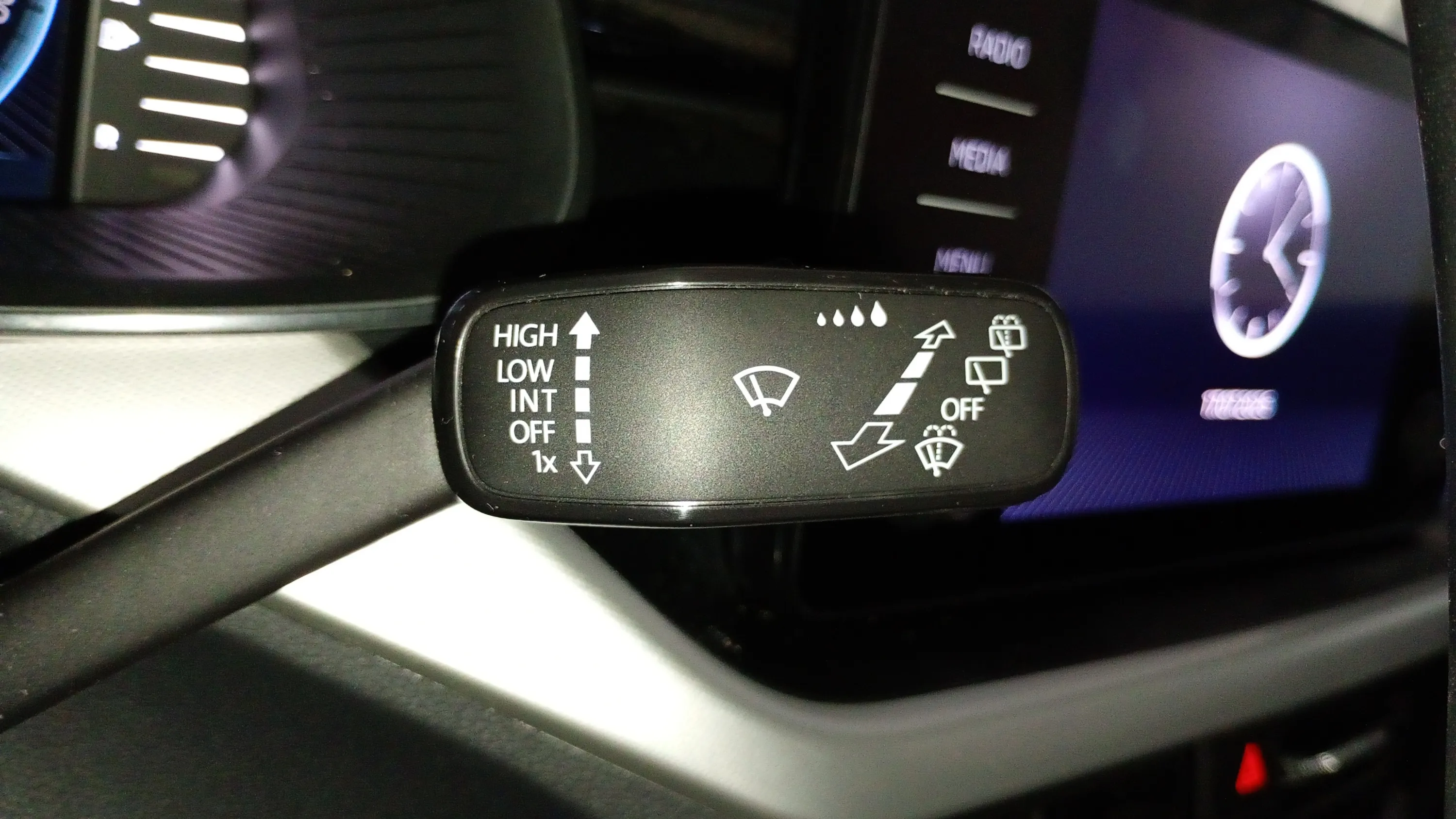 Škoda Kamiq 1.5 TSI DSG Sport - foto 15