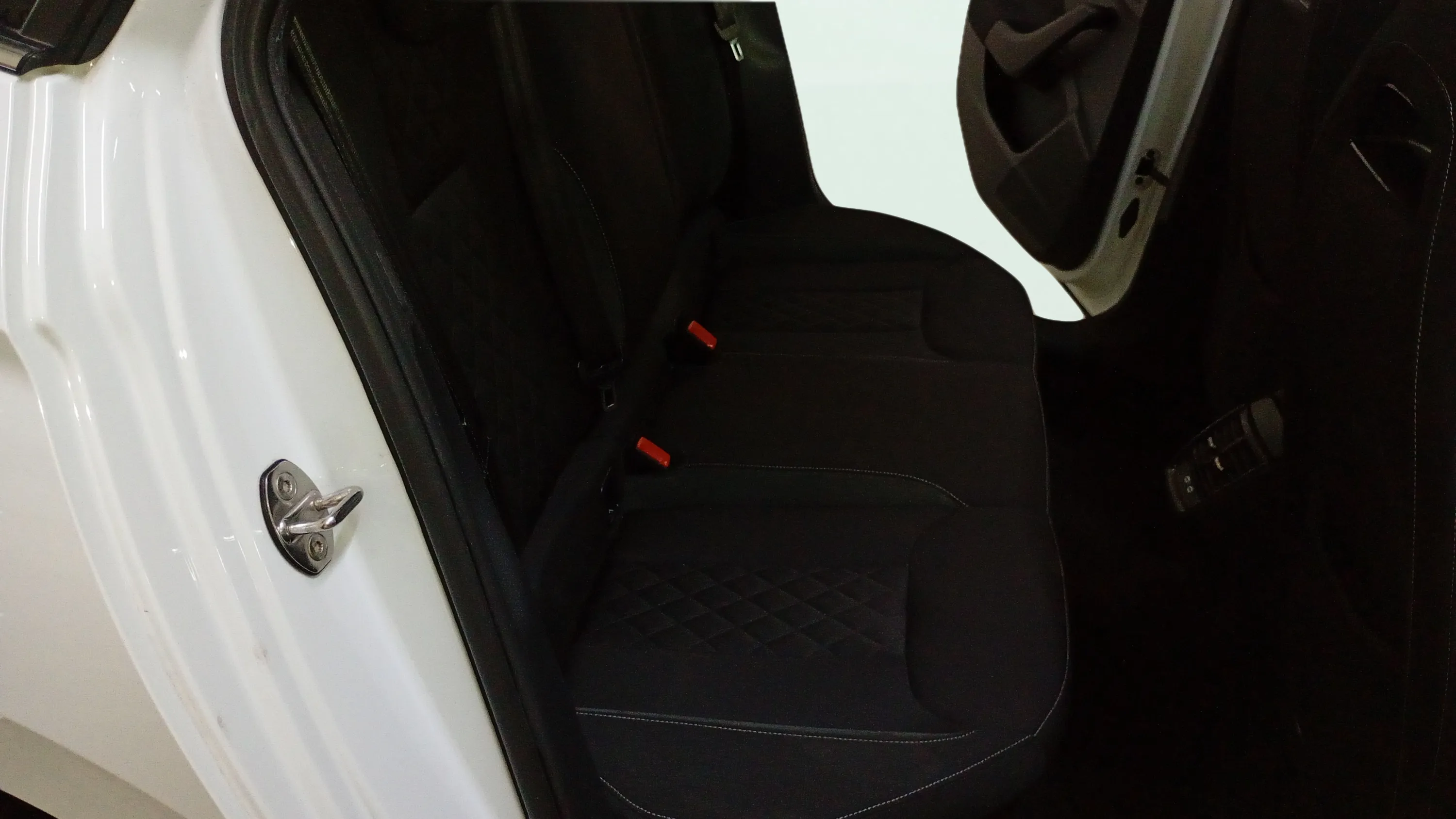 Škoda Kamiq 1.5 TSI DSG Sport - foto 30