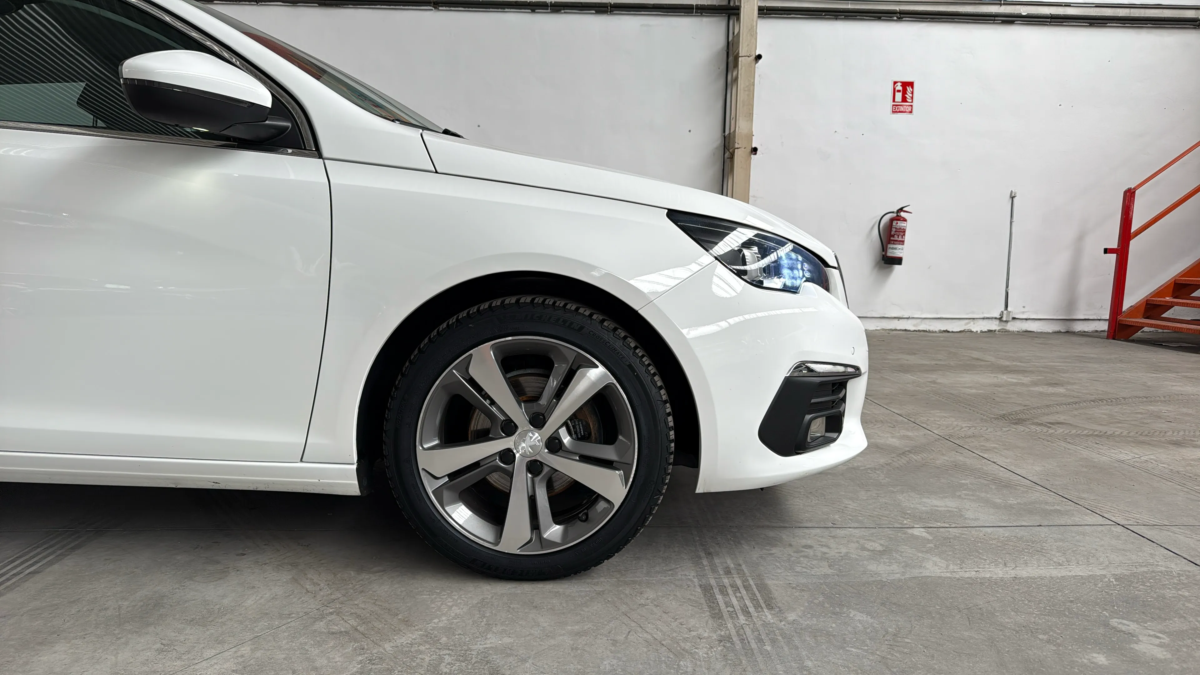 Peugeot 308 SW Allure 1.2 PureTech - foto 31