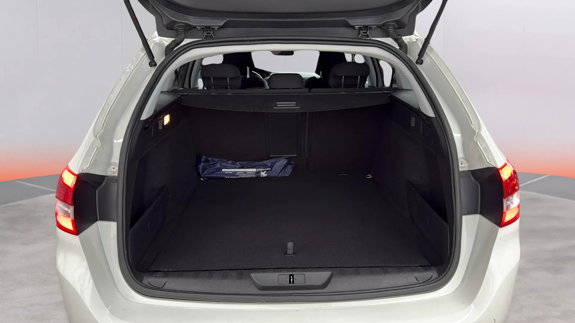 Peugeot 308 SW Allure 1.2 PureTech - foto 9