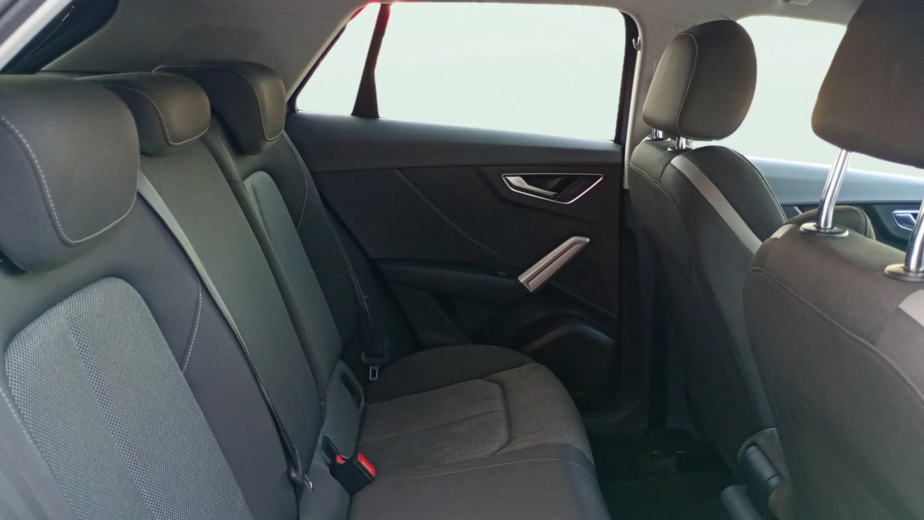 Audi Q2 30 TDI S tronic - foto 14